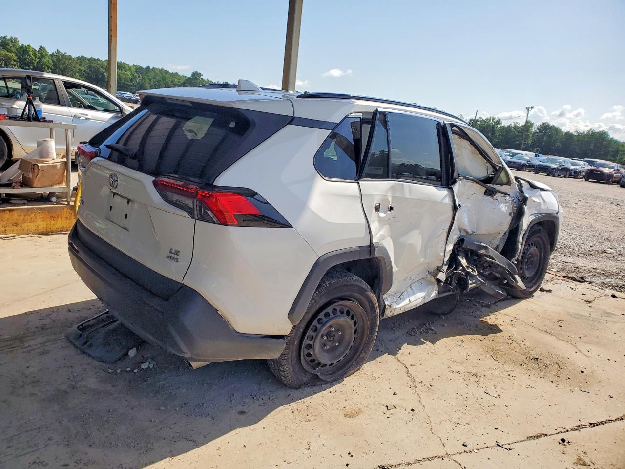 2020 TOYOTA RAV4 LE — снимка 3