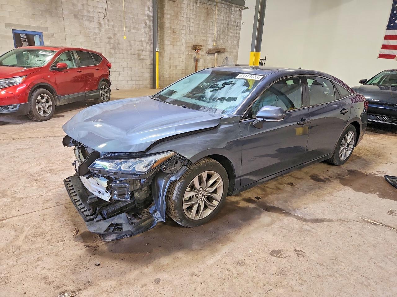 2022 TOYOTA AVALON XLE