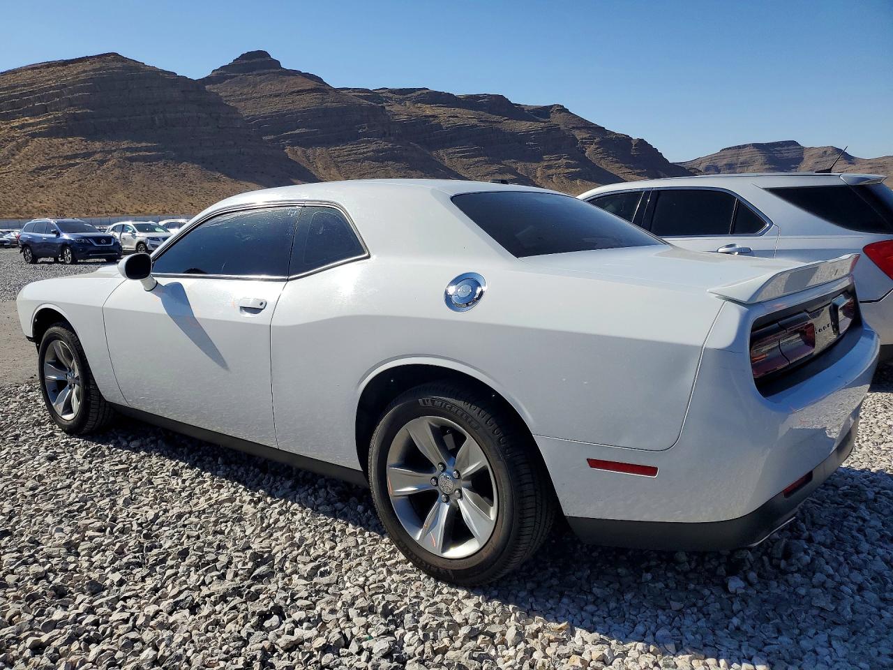 2018 DODGE CHALLENGER SXT — снимка 2
