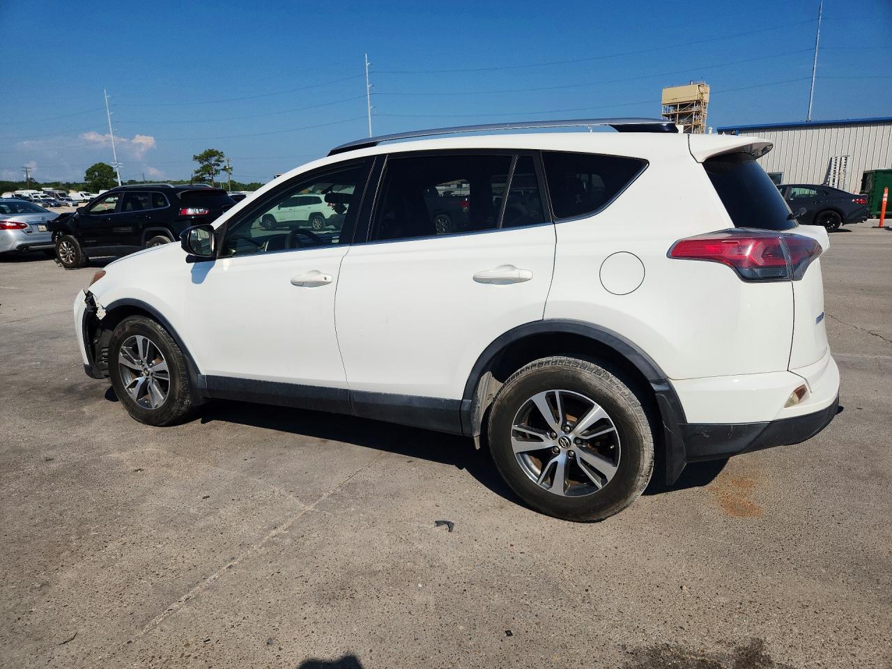 2016 TOYOTA RAV4 LE — снимка 2