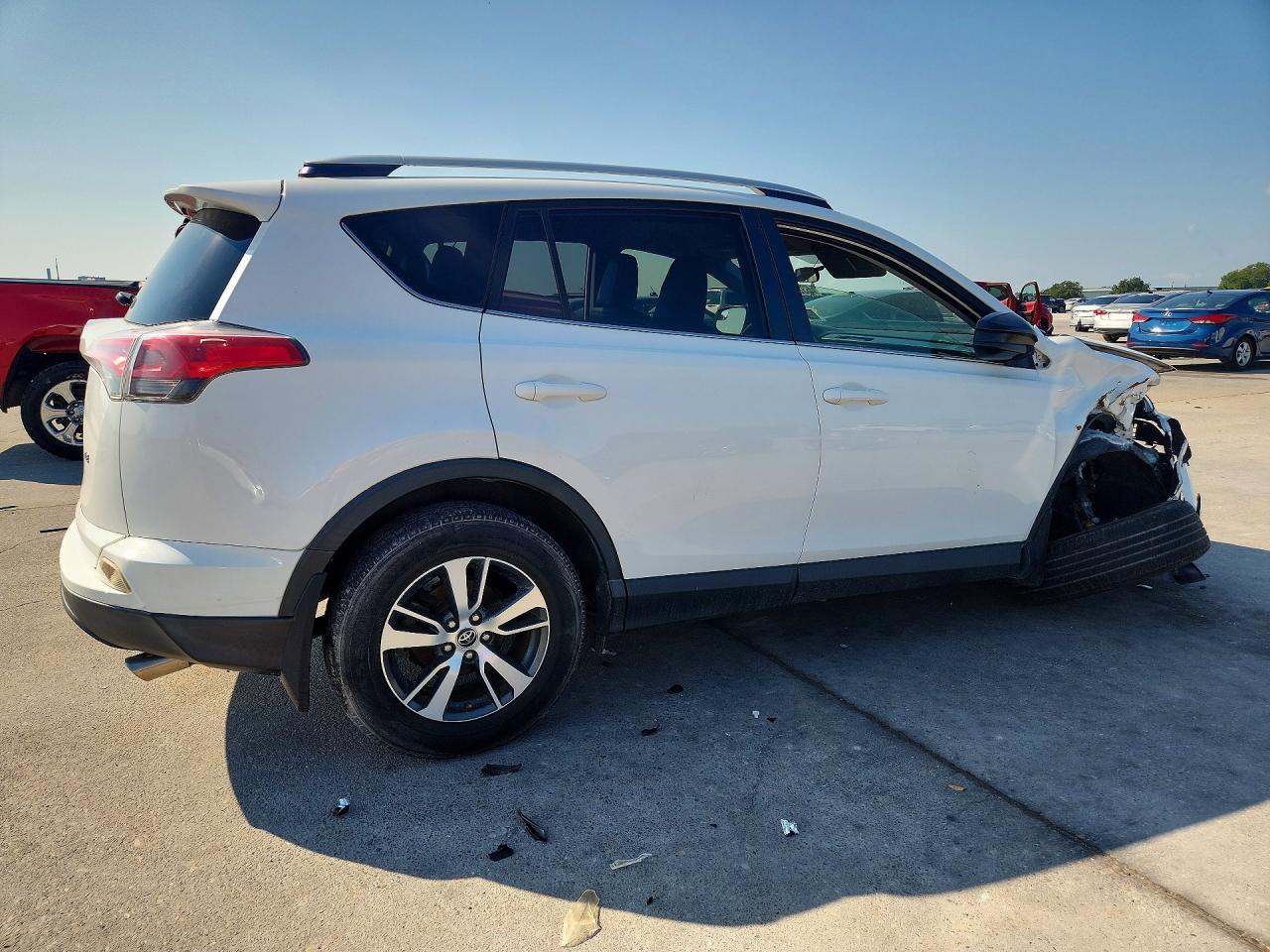 2016 TOYOTA RAV4 LE — снимка 3