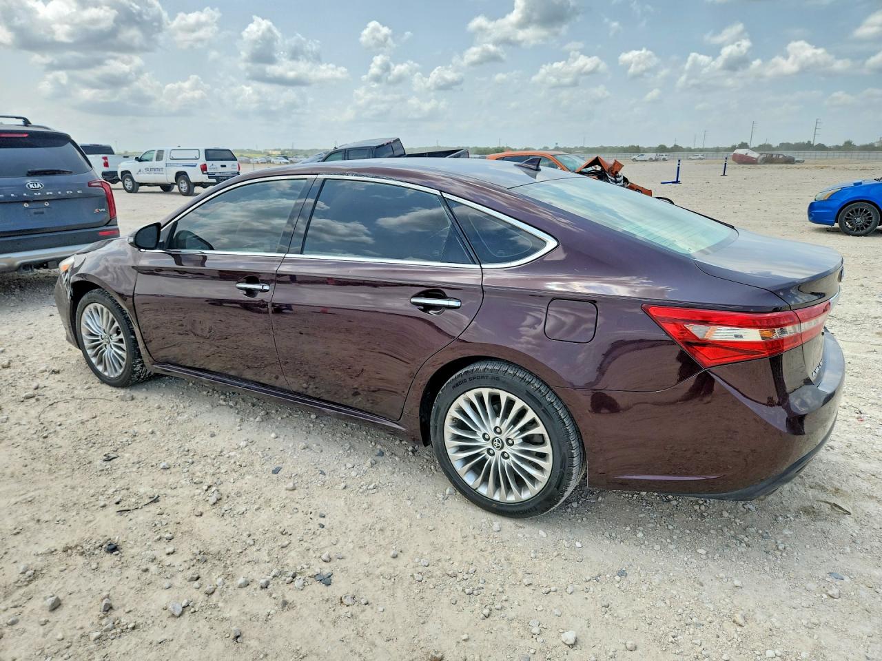 2018 TOYOTA AVALON LIMITED — снимка 2