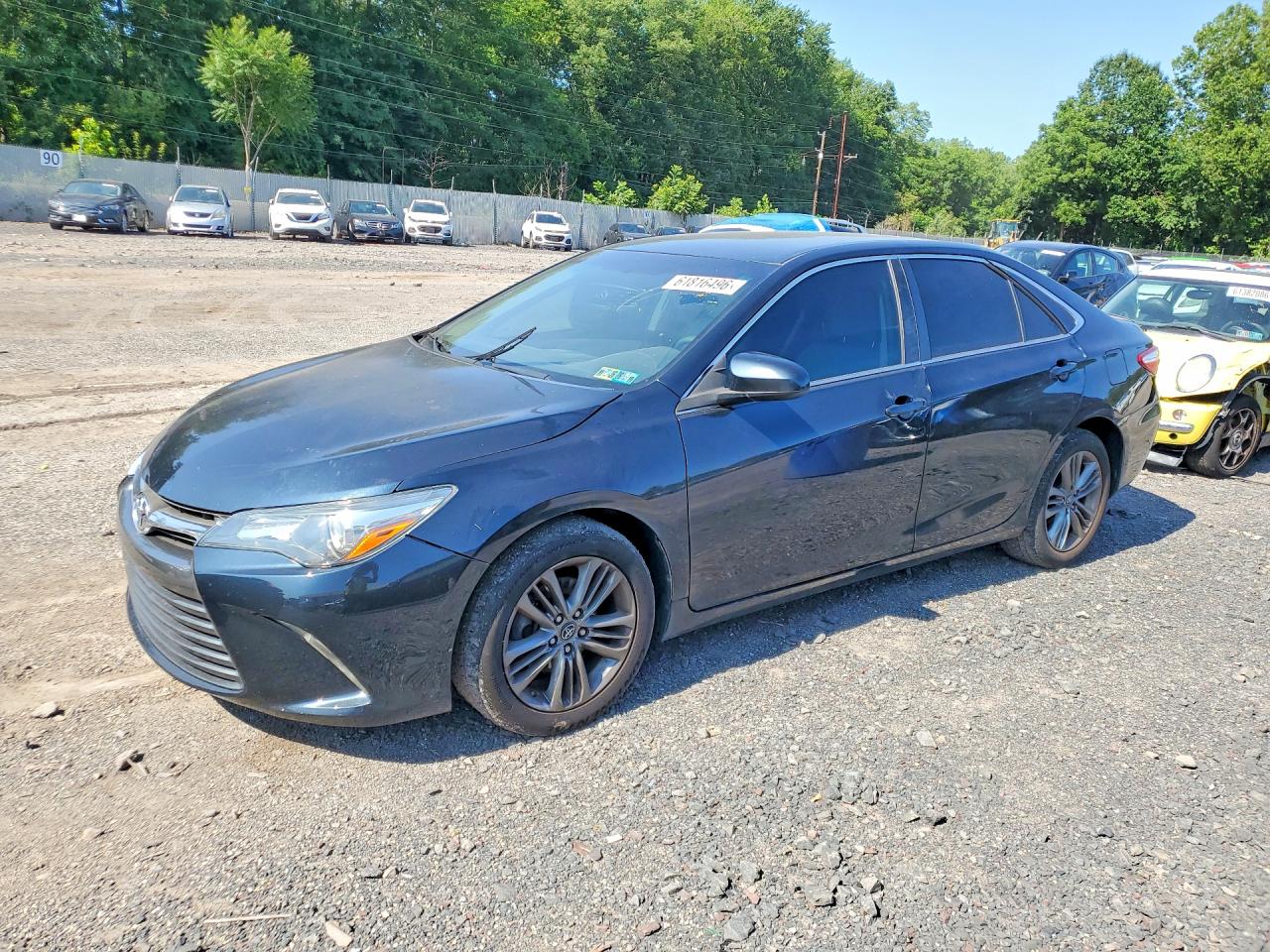 2016 TOYOTA CAMRY SE