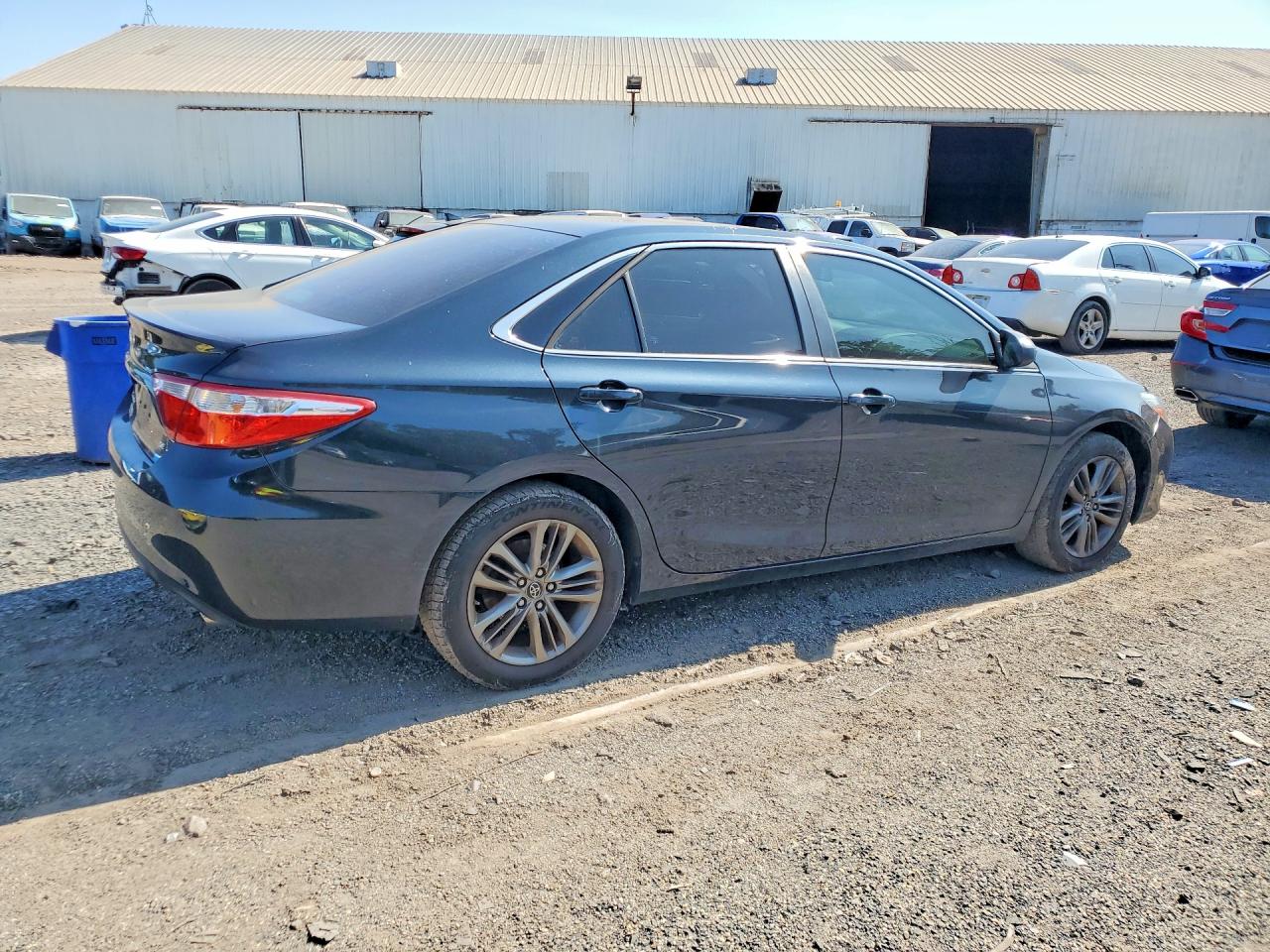 2016 TOYOTA CAMRY SE — снимка 3