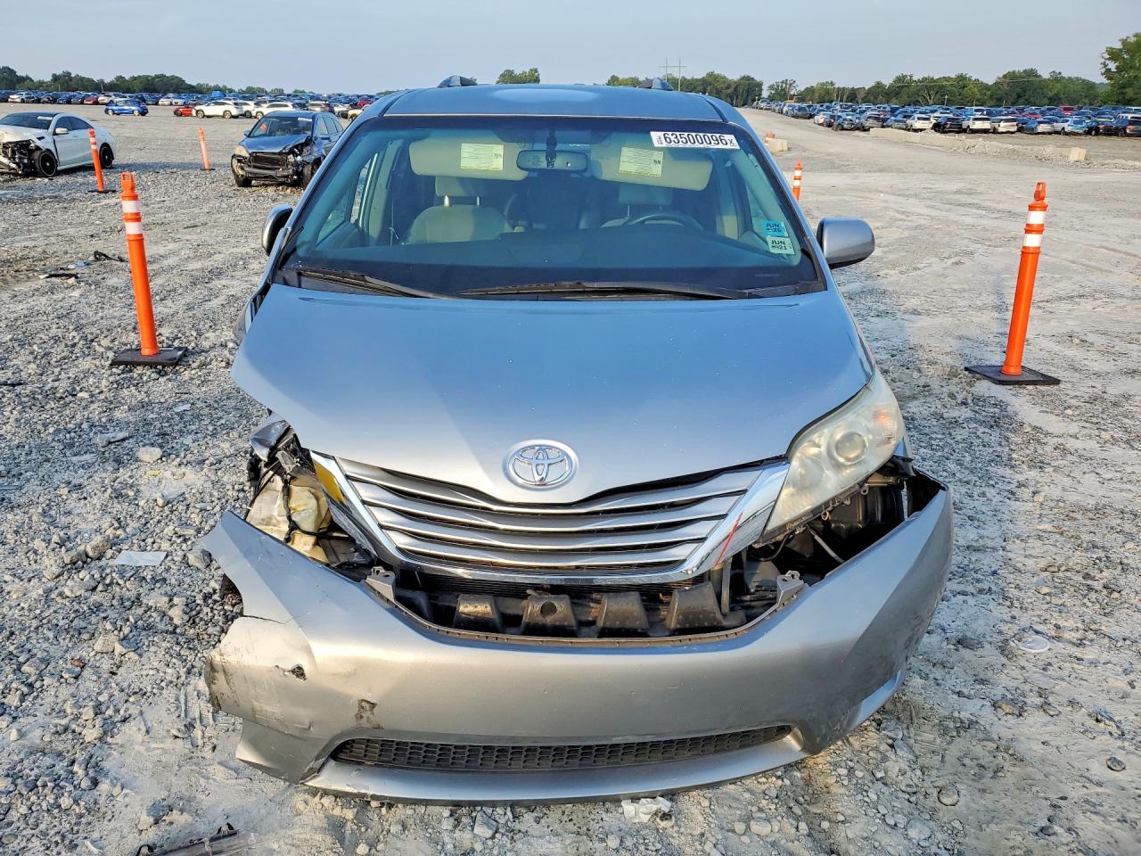 2016 TOYOTA SIENNA LE — снимка 5