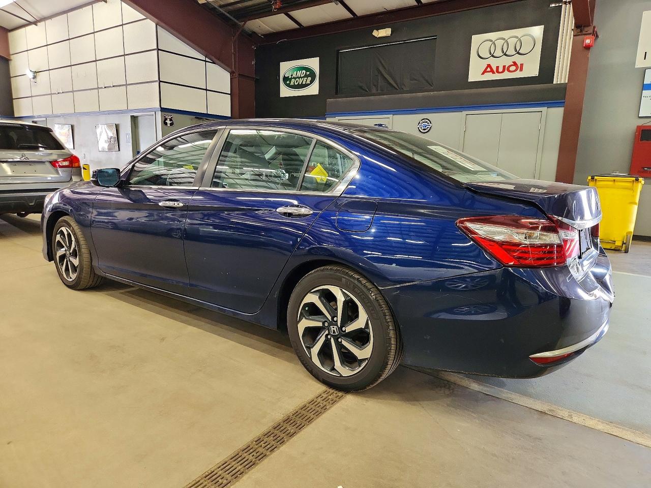 2017 HONDA ACCORD EXL — снимка 2