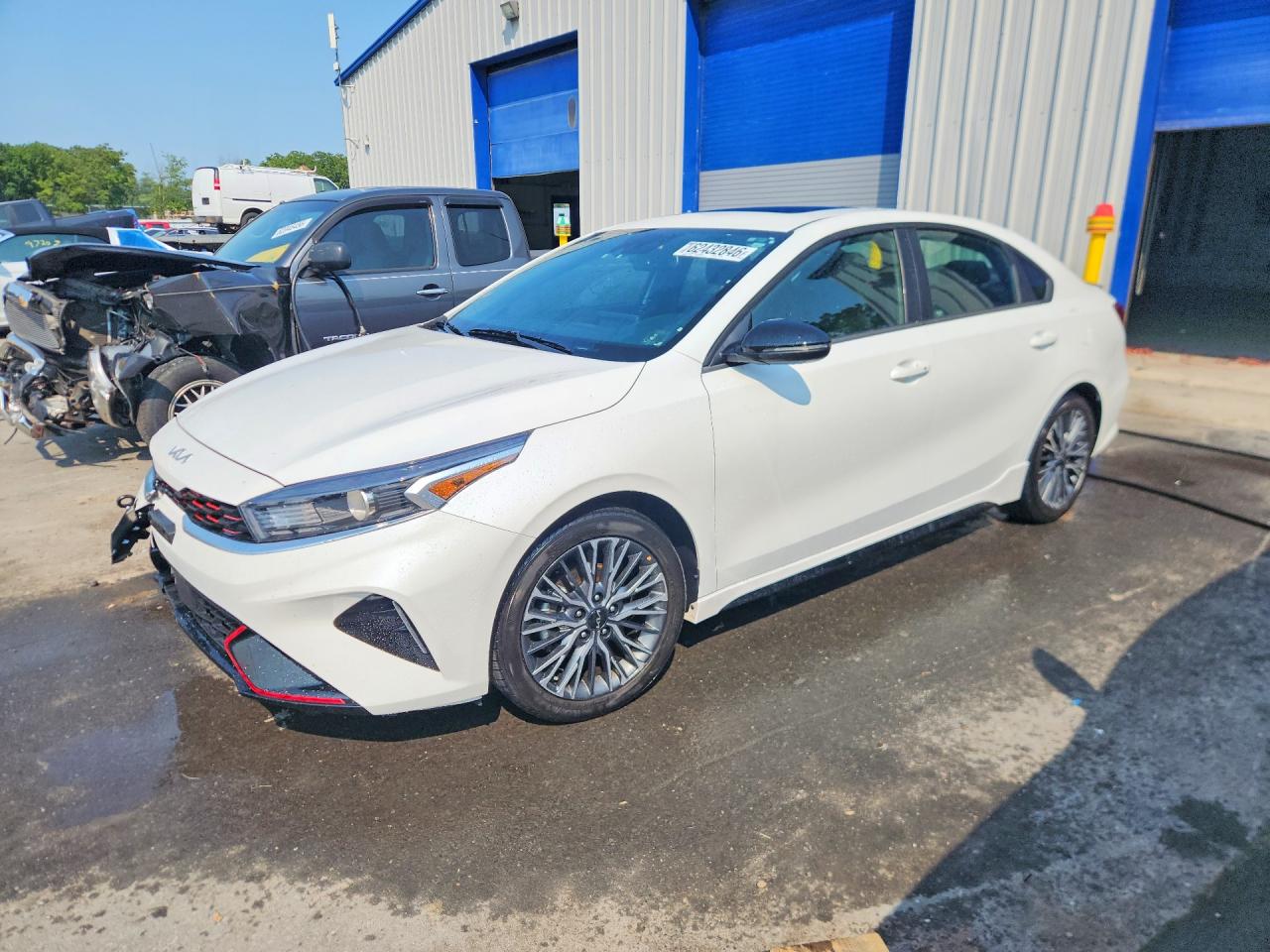 2024 KIA FORTE GT LINE