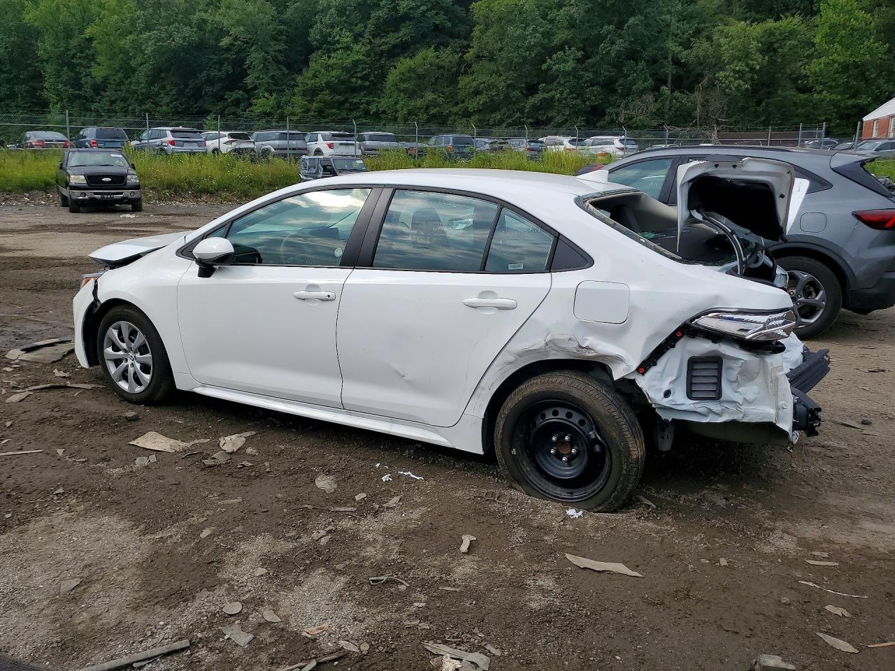 2025 TOYOTA COROLLA LE — снимка 2