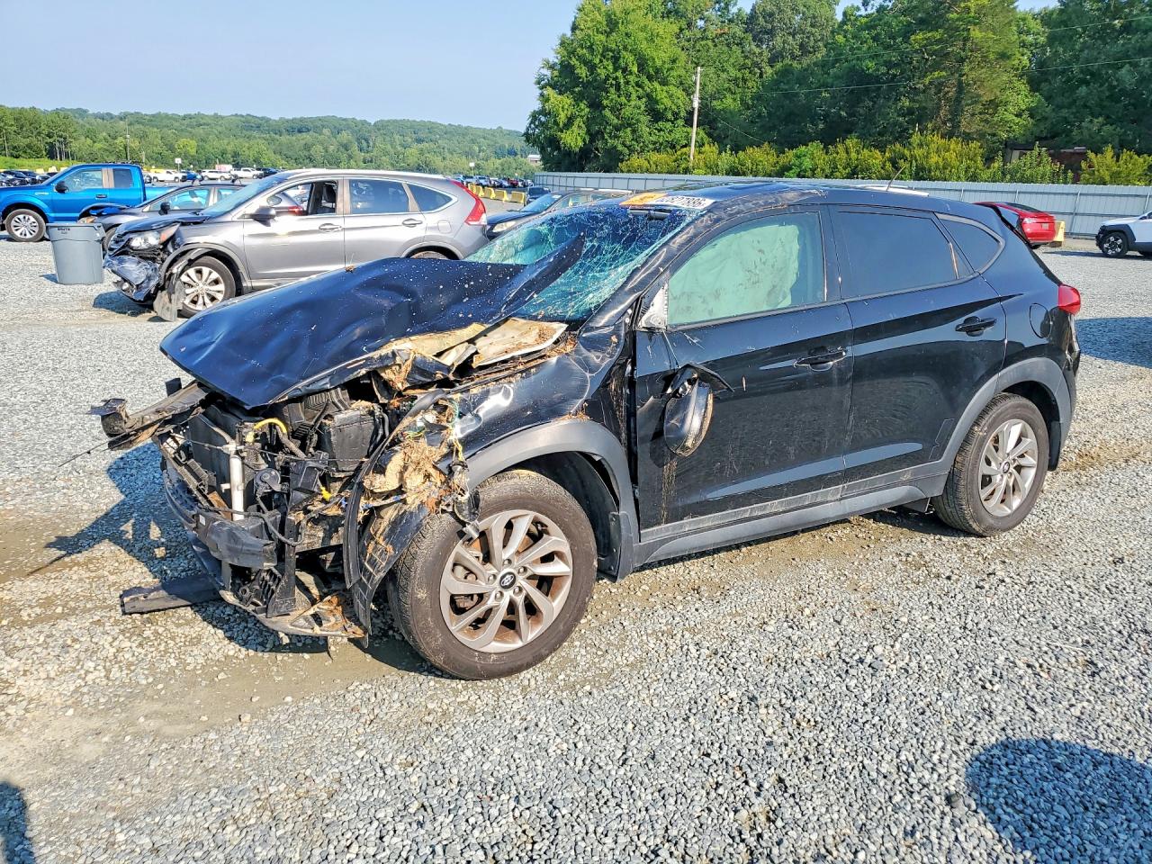 2017 HYUNDAI TUCSON SE
