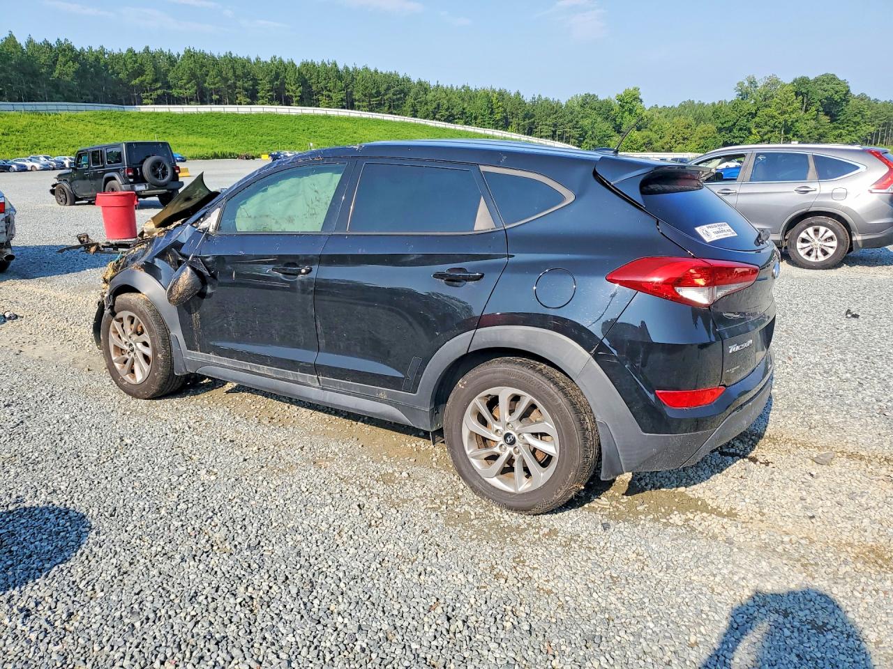 2017 HYUNDAI TUCSON SE — снимка 2