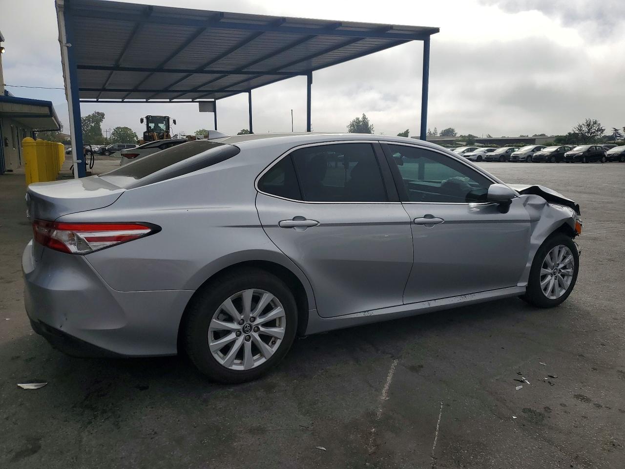 2020 TOYOTA CAMRY LE — снимка 3