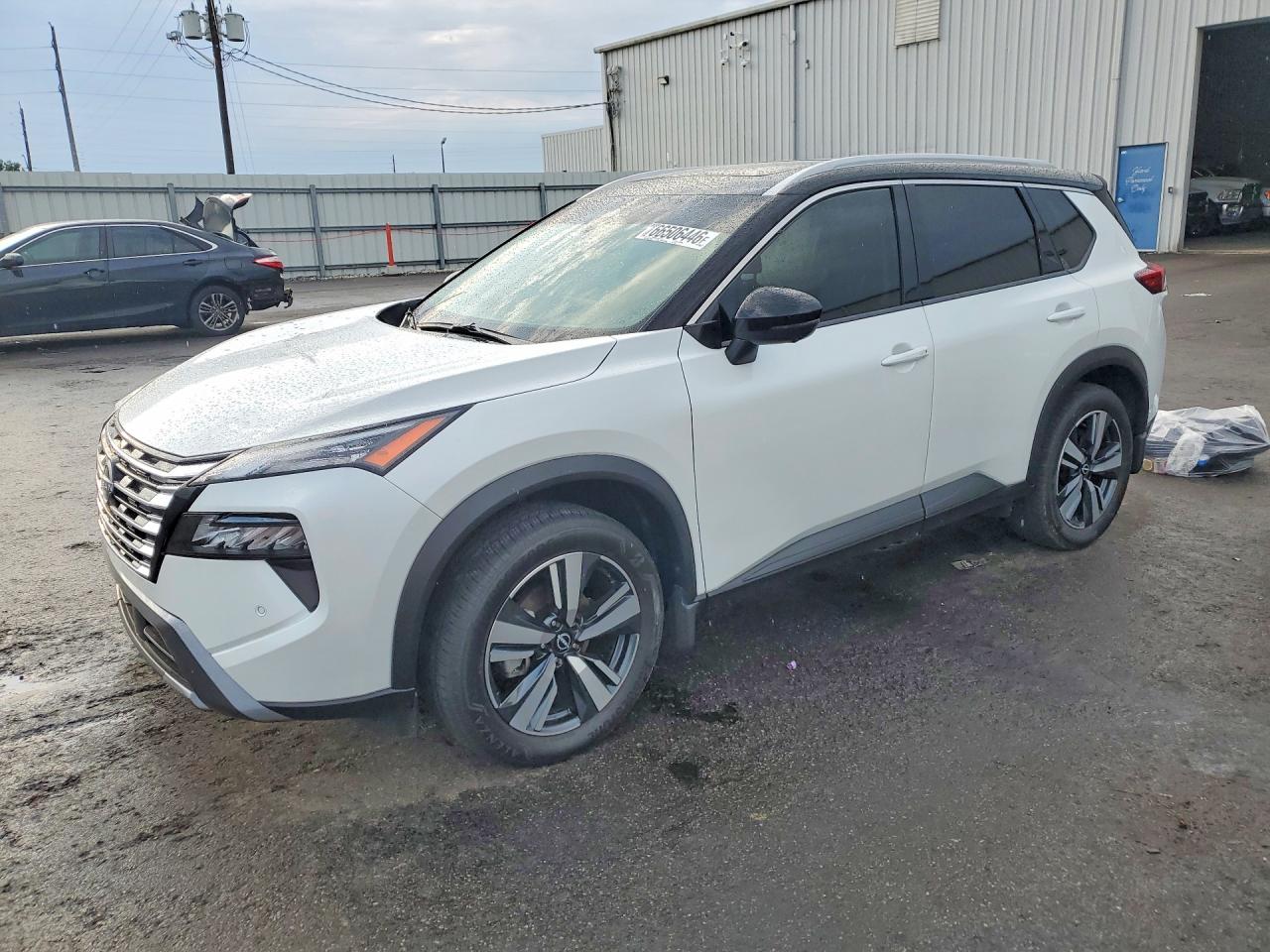 2025 NISSAN ROGUE SL