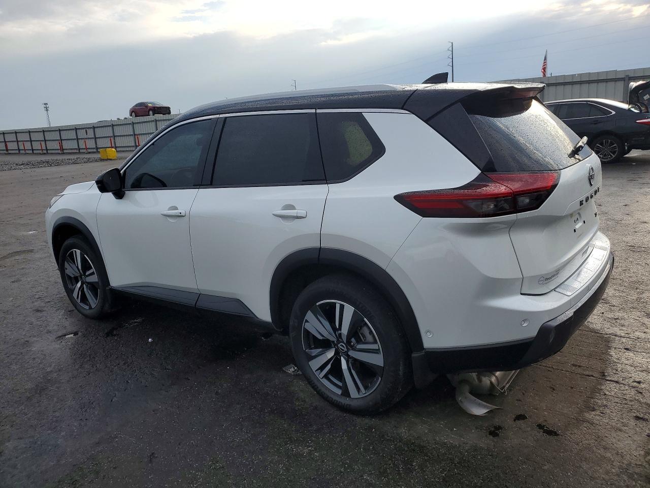 2025 NISSAN ROGUE SL — снимка 2