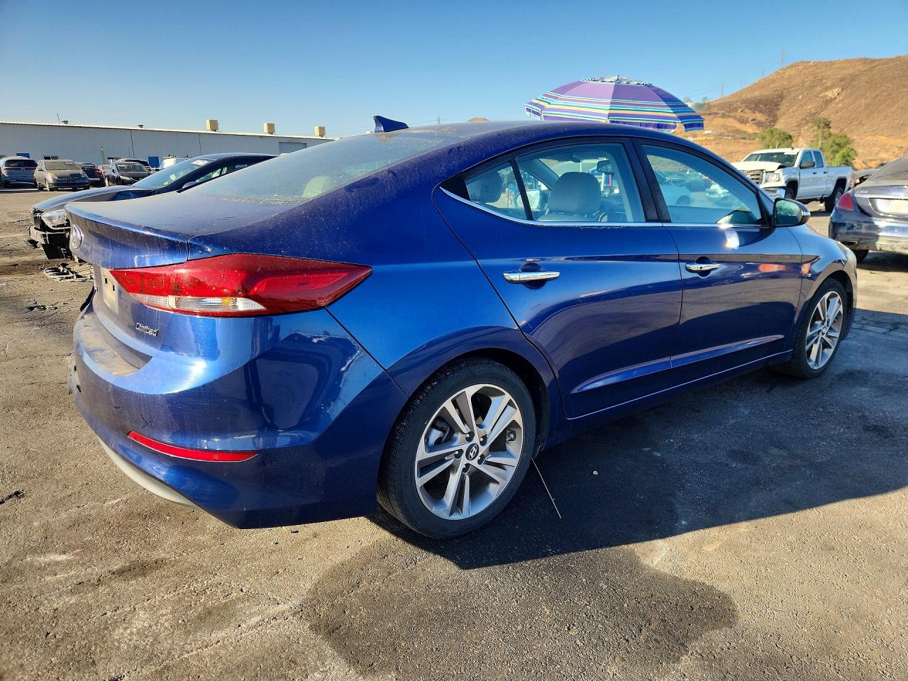 2017 HYUNDAI ELANTRA LIMITED — снимка 3