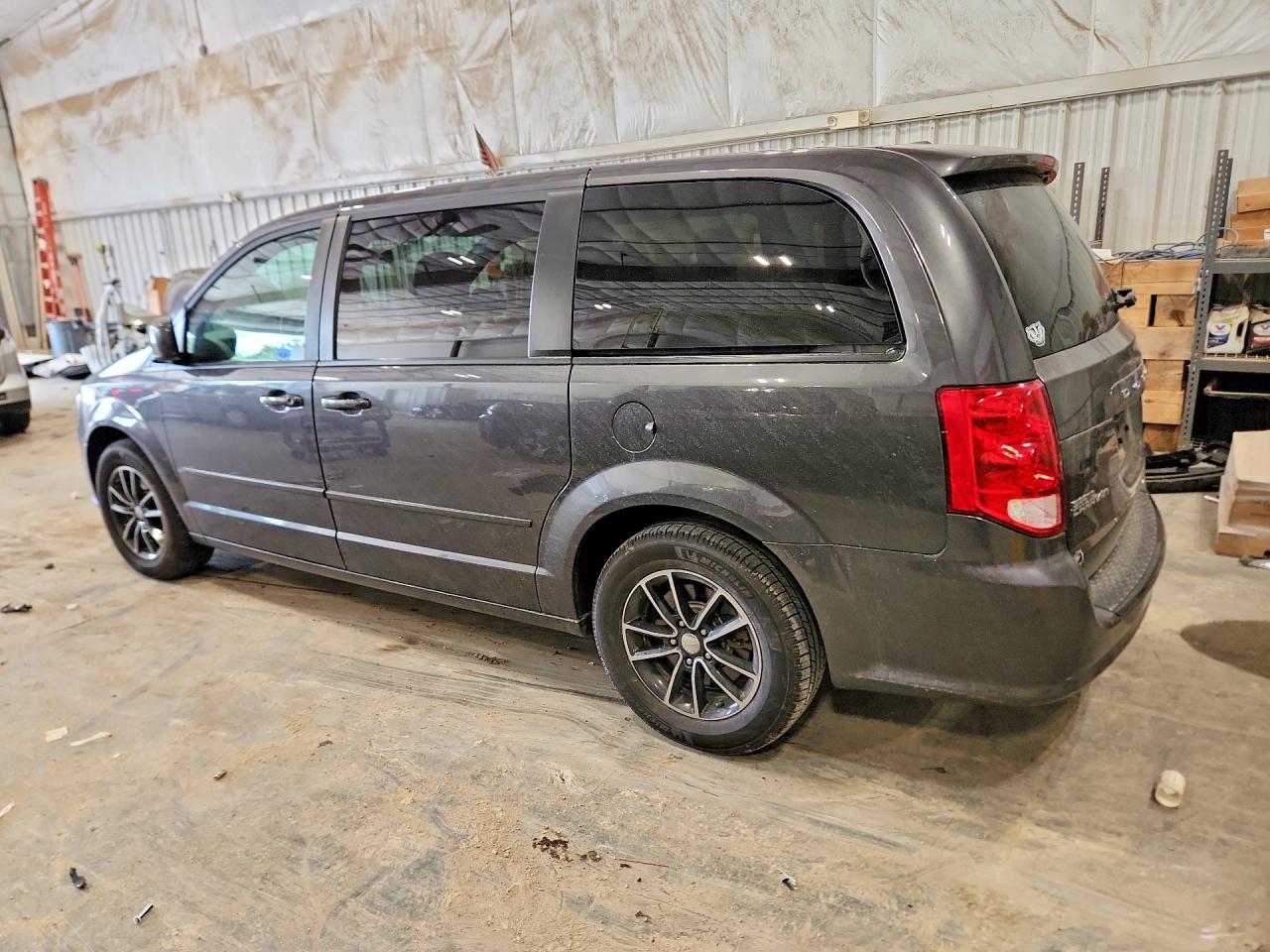 2017 DODGE GRAND CARAVAN SE — снимка 2