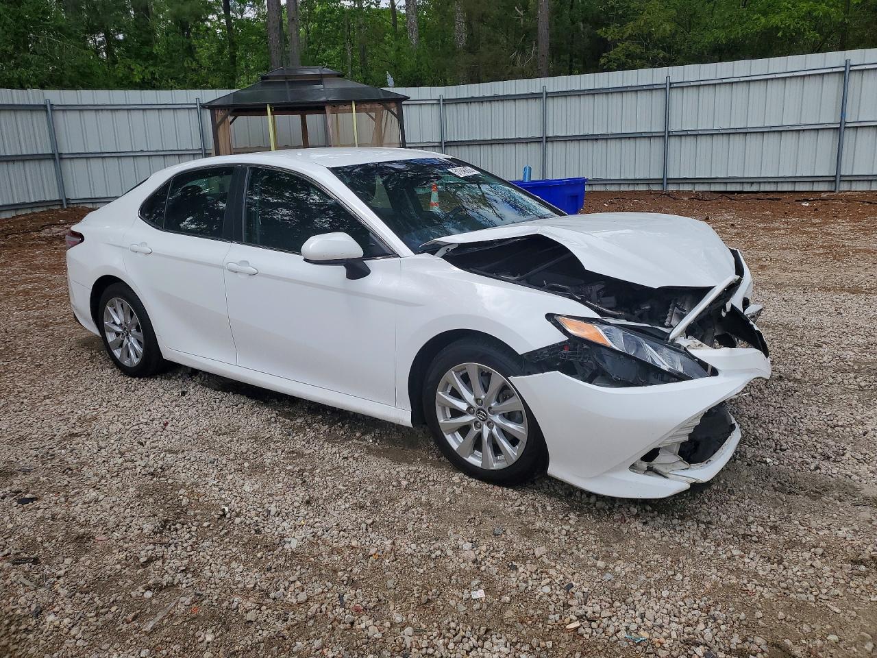 2018 TOYOTA CAMRY LE — снимка 4
