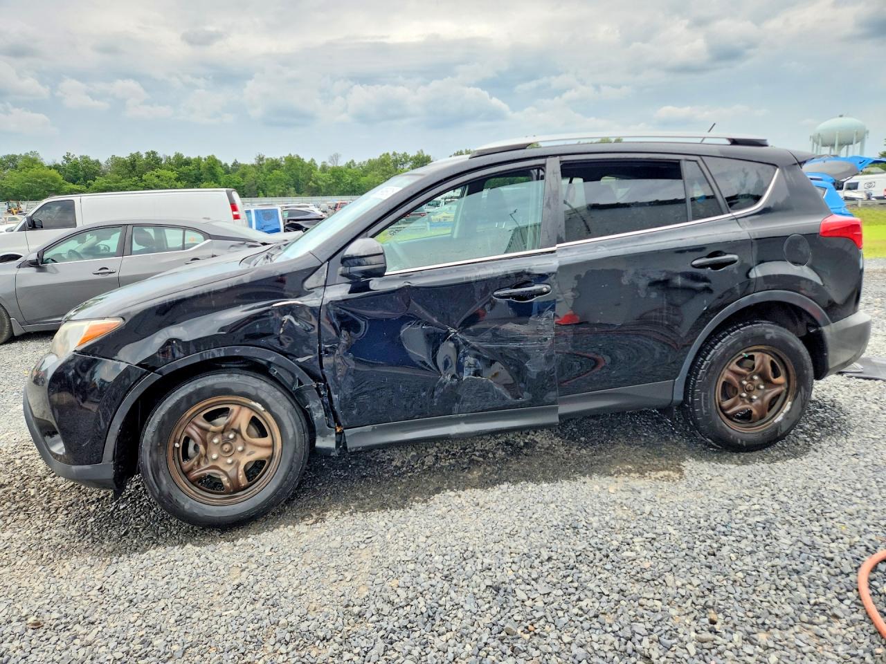 2015 TOYOTA RAV4 LE