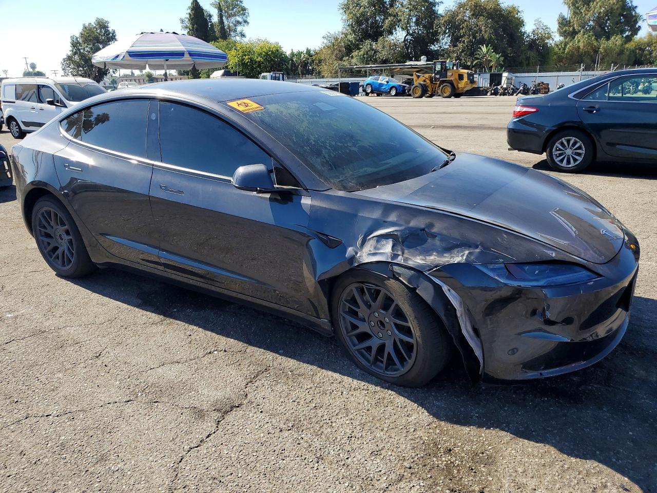 2025 TESLA MODEL 3 — снимка 4