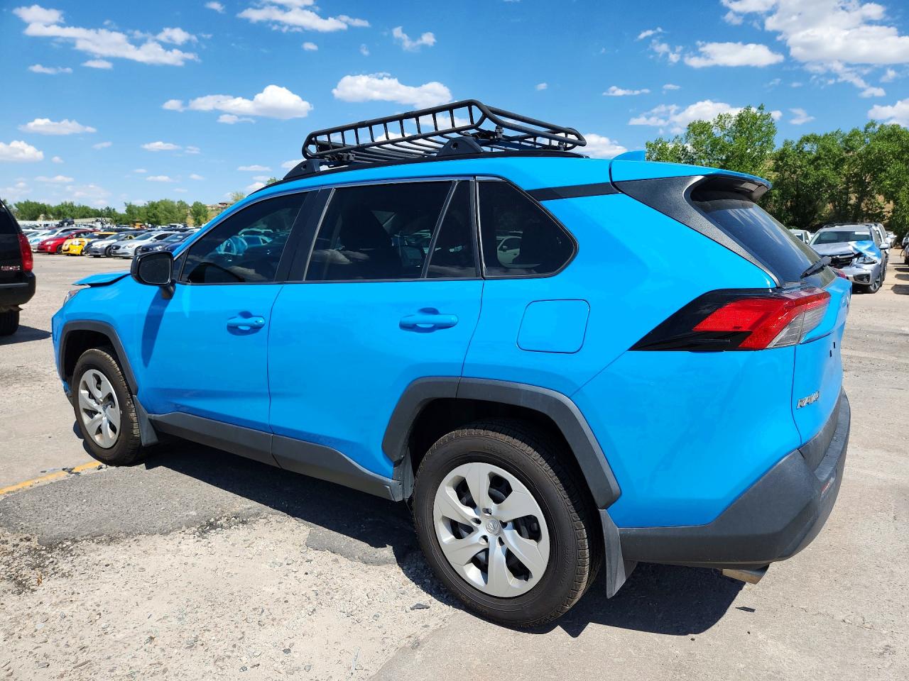 2020 TOYOTA RAV4 LE — снимка 2