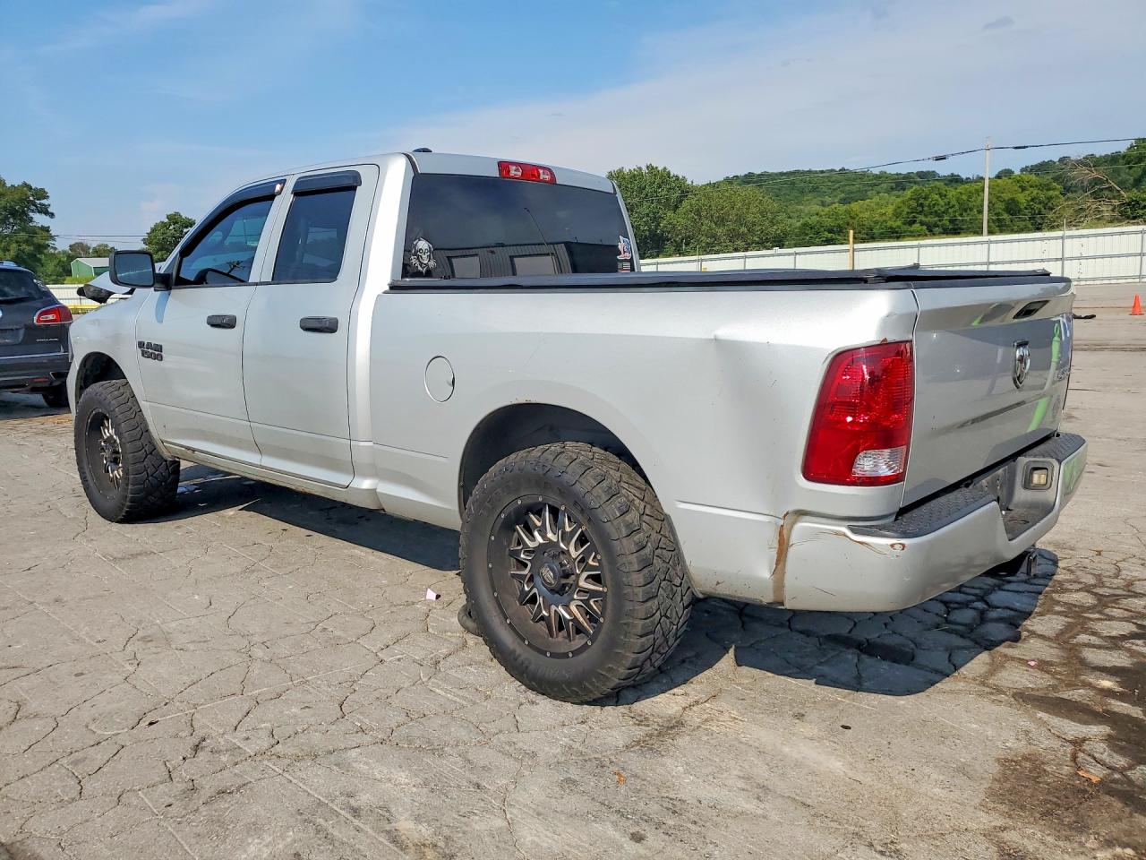 2018 RAM 1500 ST — снимка 2