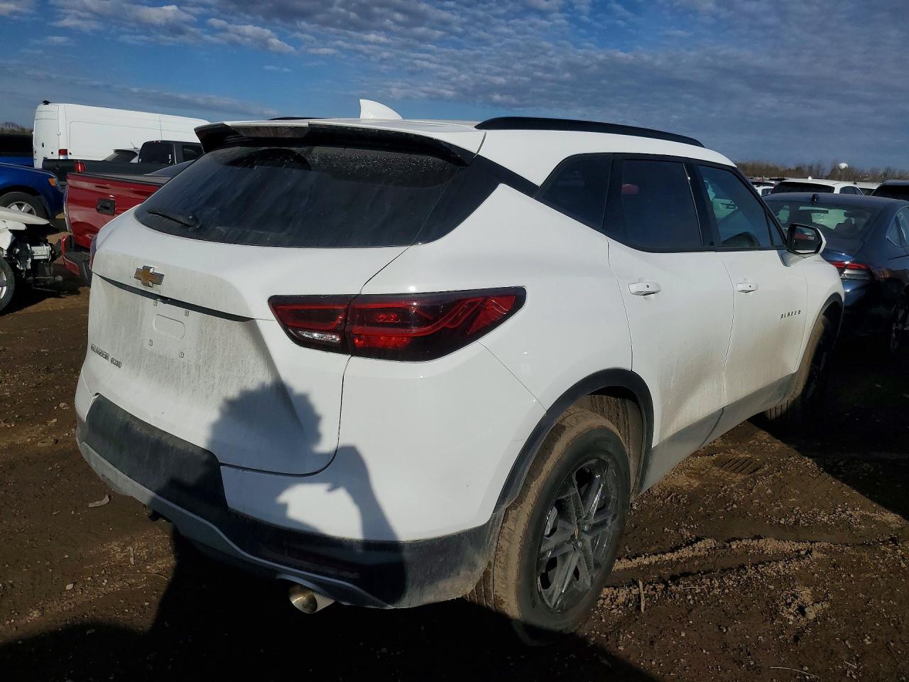 2024 CHEVROLET BLAZER 2LT — снимка 3