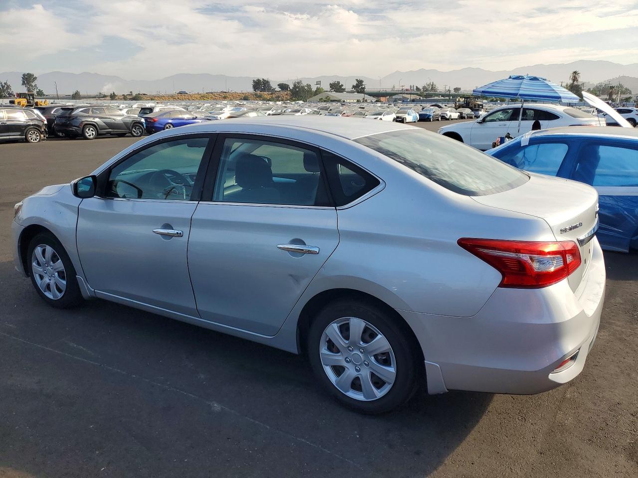 2017 NISSAN SENTRA S — снимка 2