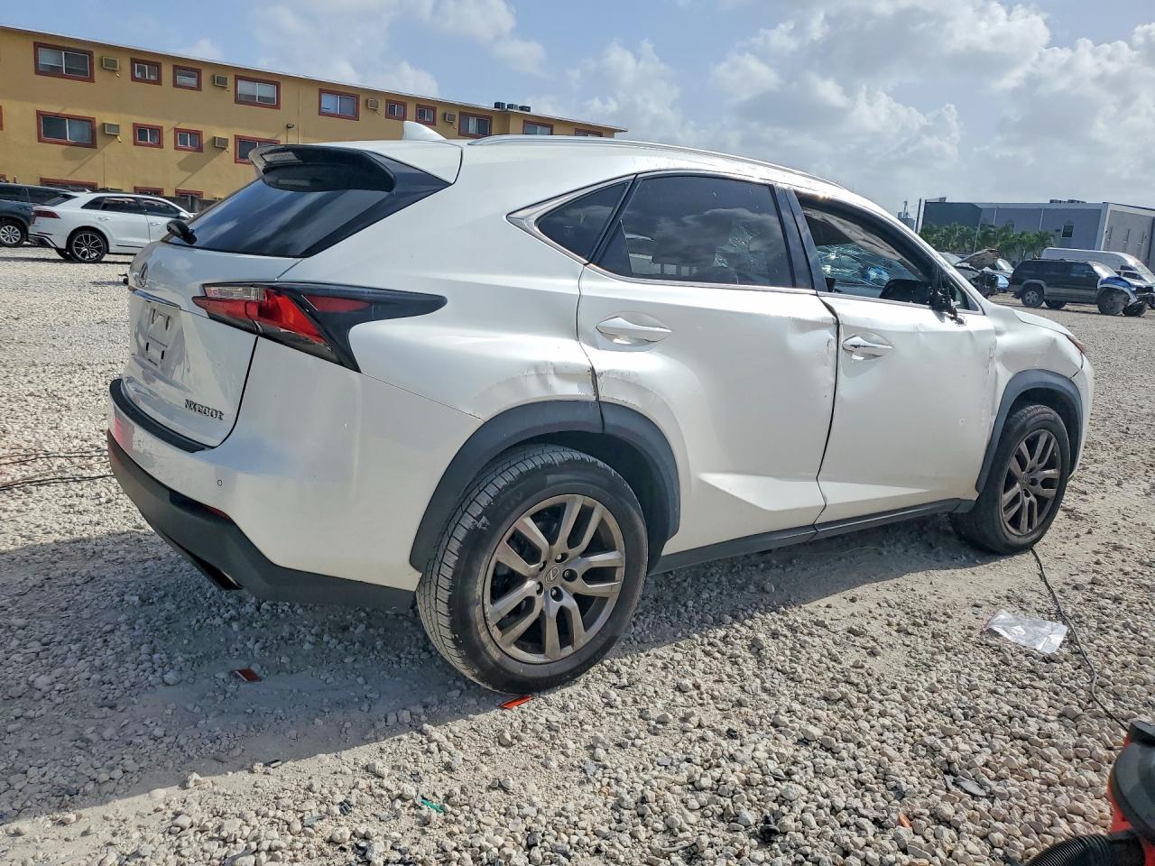 2015 LEXUS NX 200T — снимка 3