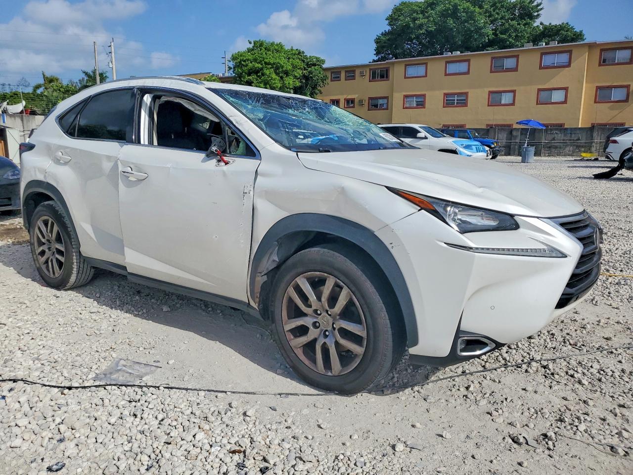2015 LEXUS NX 200T — снимка 4