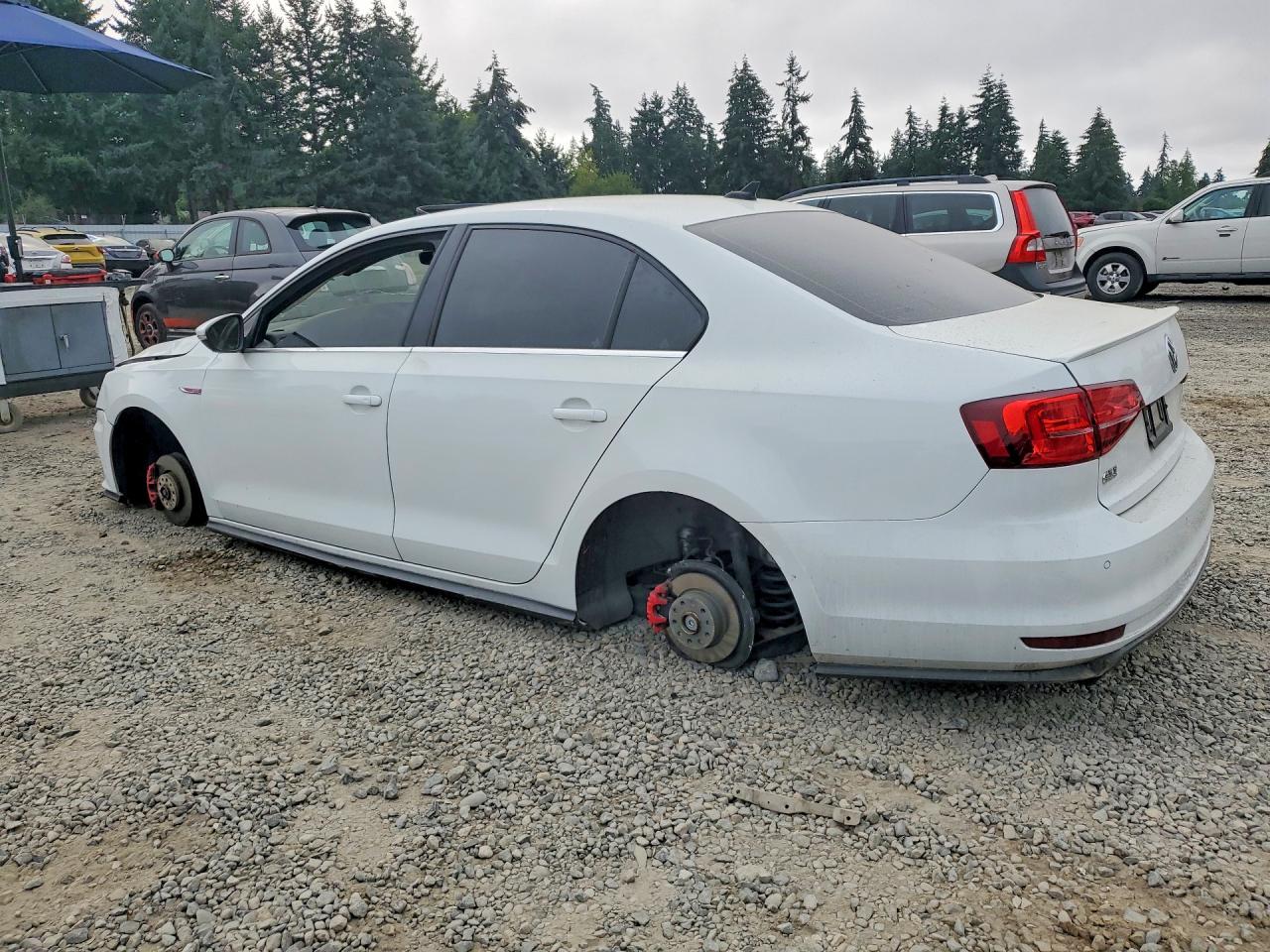 2017 VOLKSWAGEN JETTA GLI — снимка 2