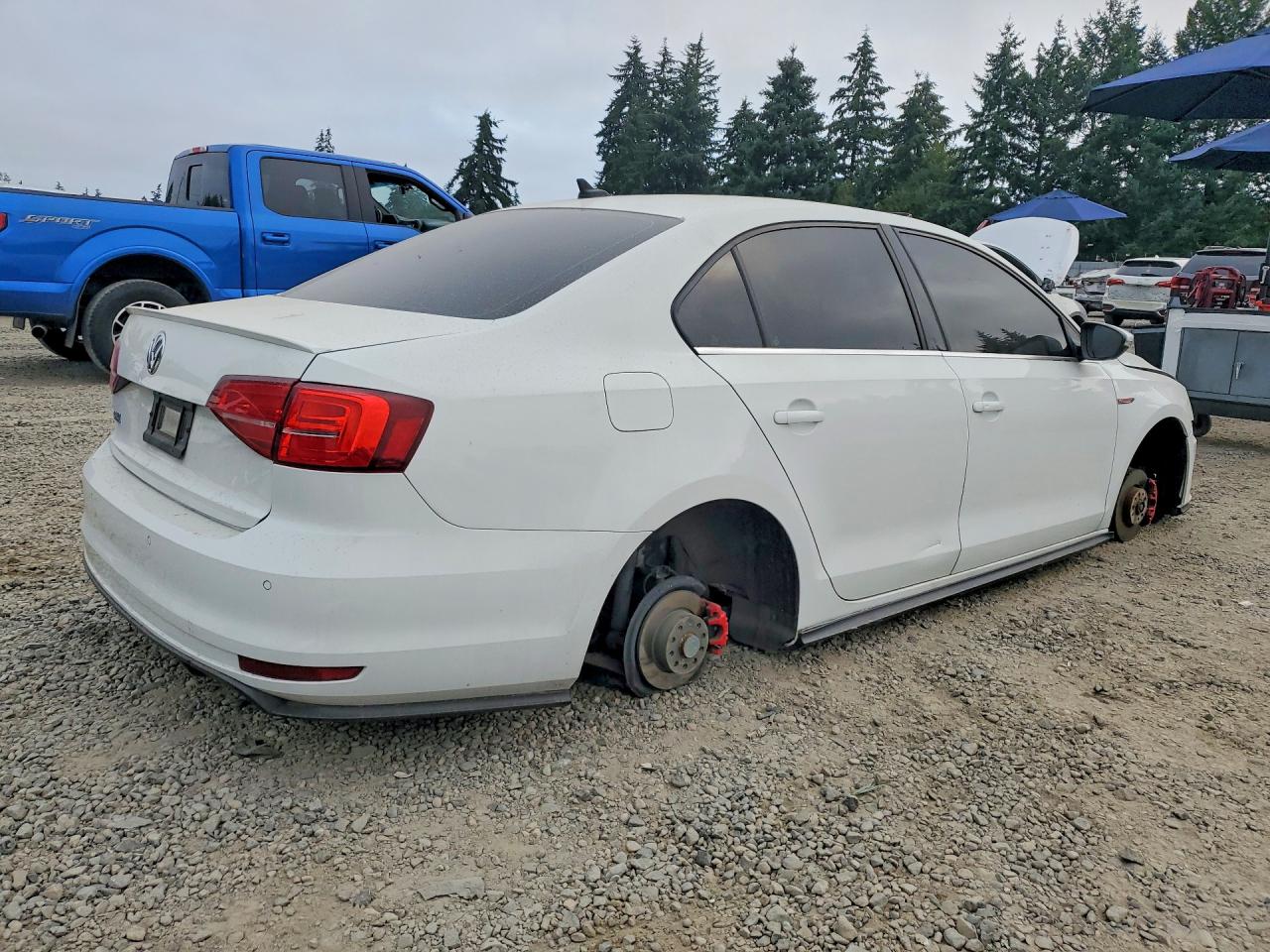 2017 VOLKSWAGEN JETTA GLI — снимка 3