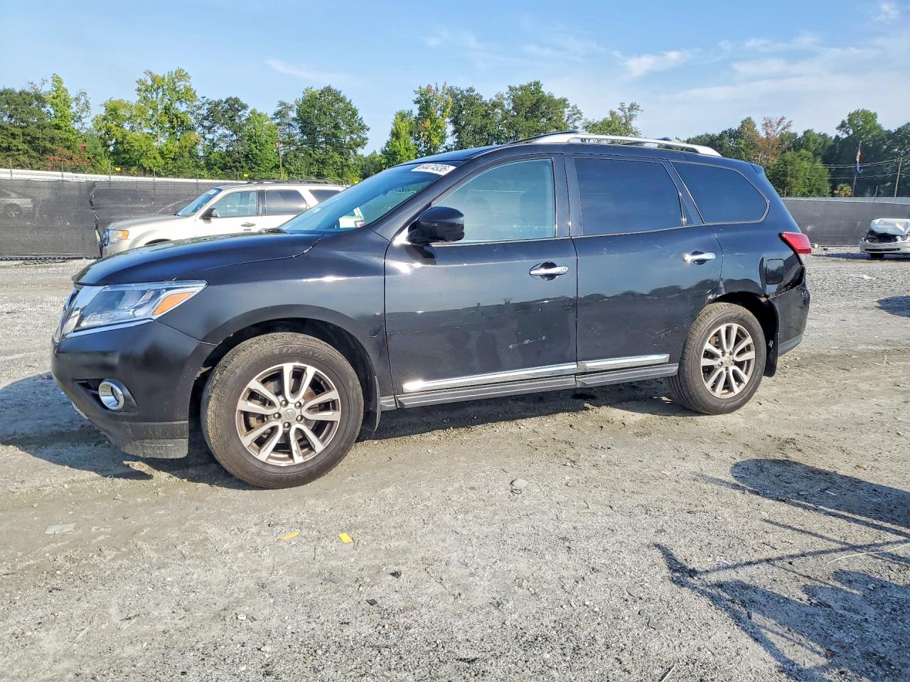 2015 NISSAN PATHFINDER SL