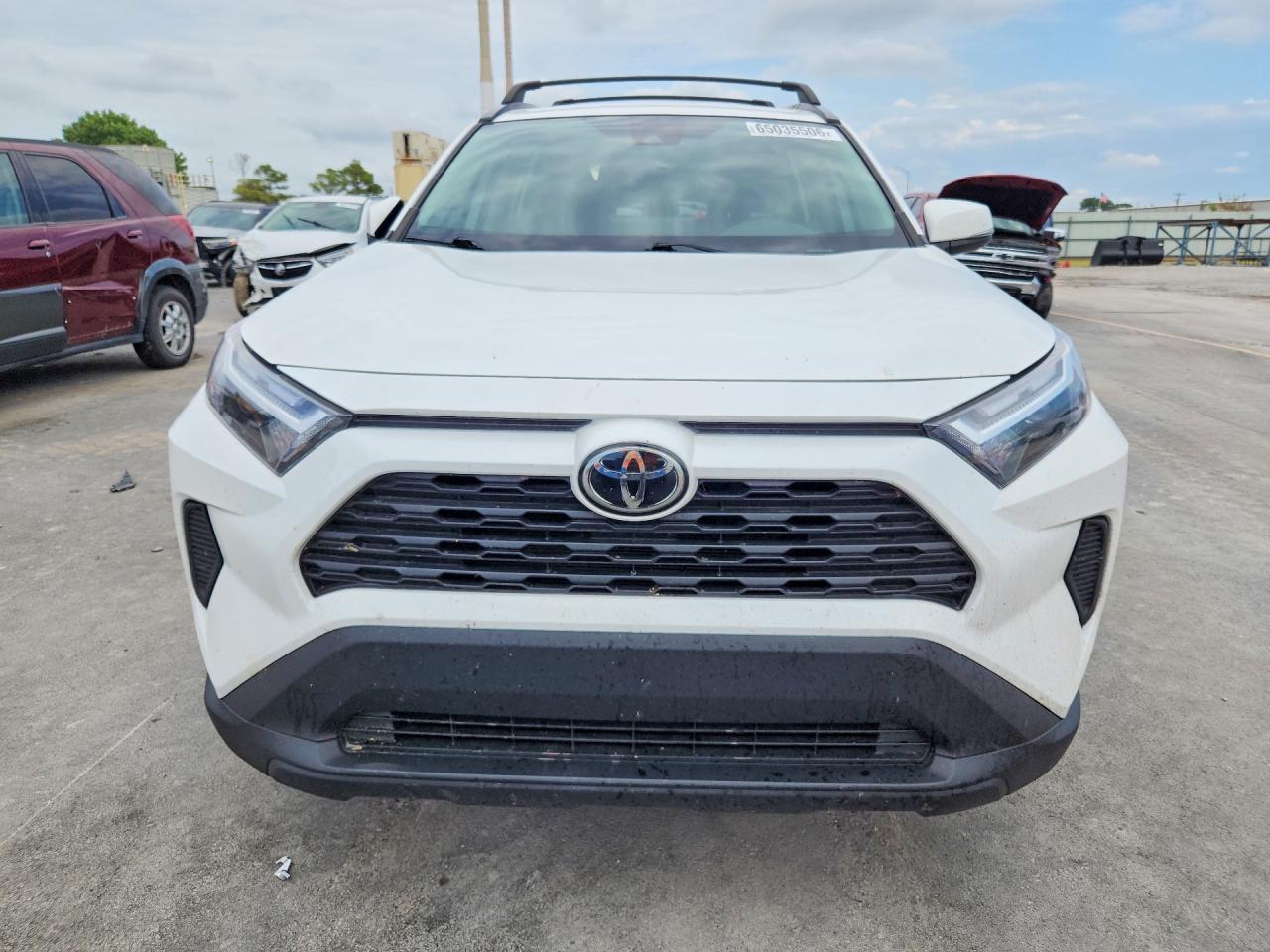 2023 TOYOTA RAV4 XLE — снимка 5