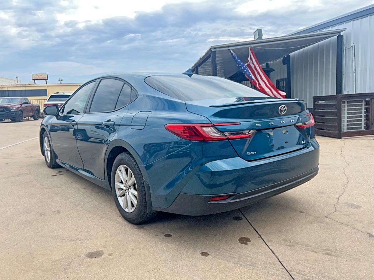 2025 TOYOTA CAMRY LE — снимка 3