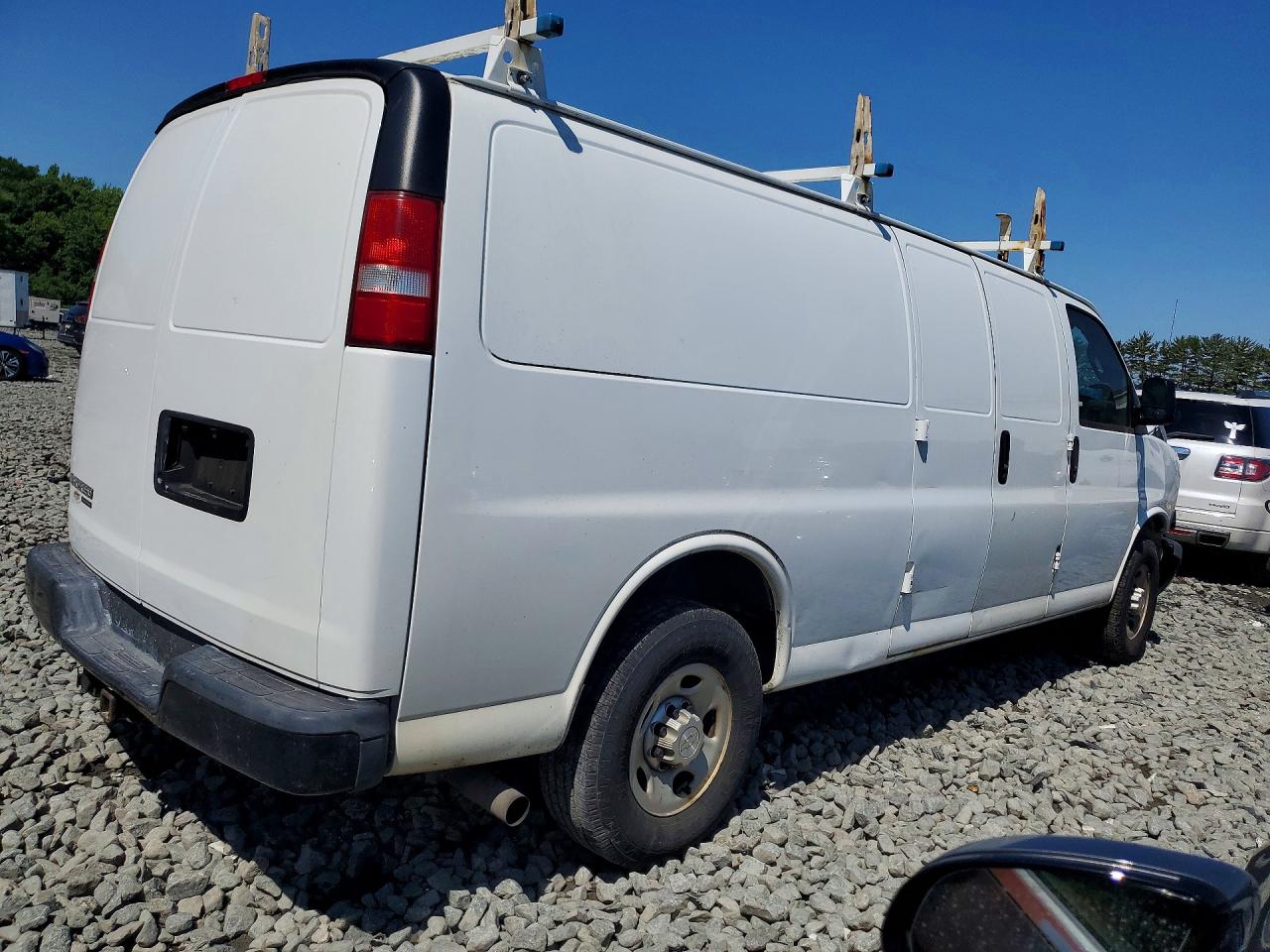 2016 CHEVROLET EXPRESS G2500 — снимка 3