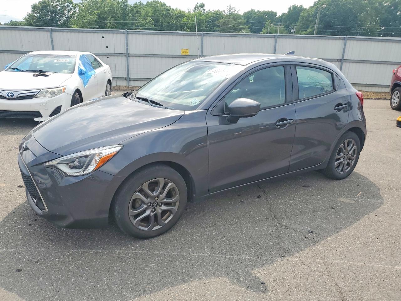 2020 TOYOTA YARIS HATCHBACK XLE