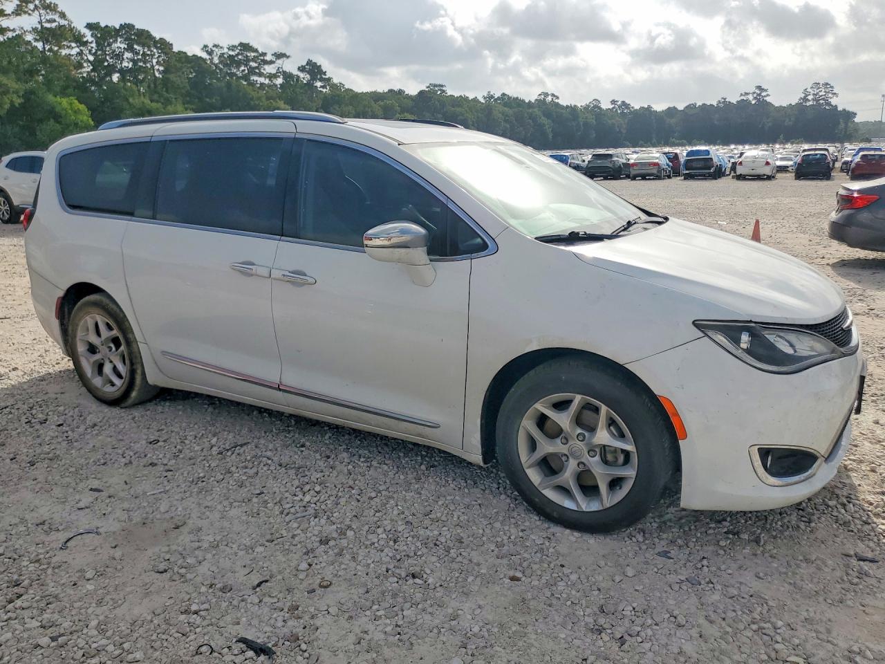 2020 CHRYSLER PACIFICA LIMITED — снимка 4
