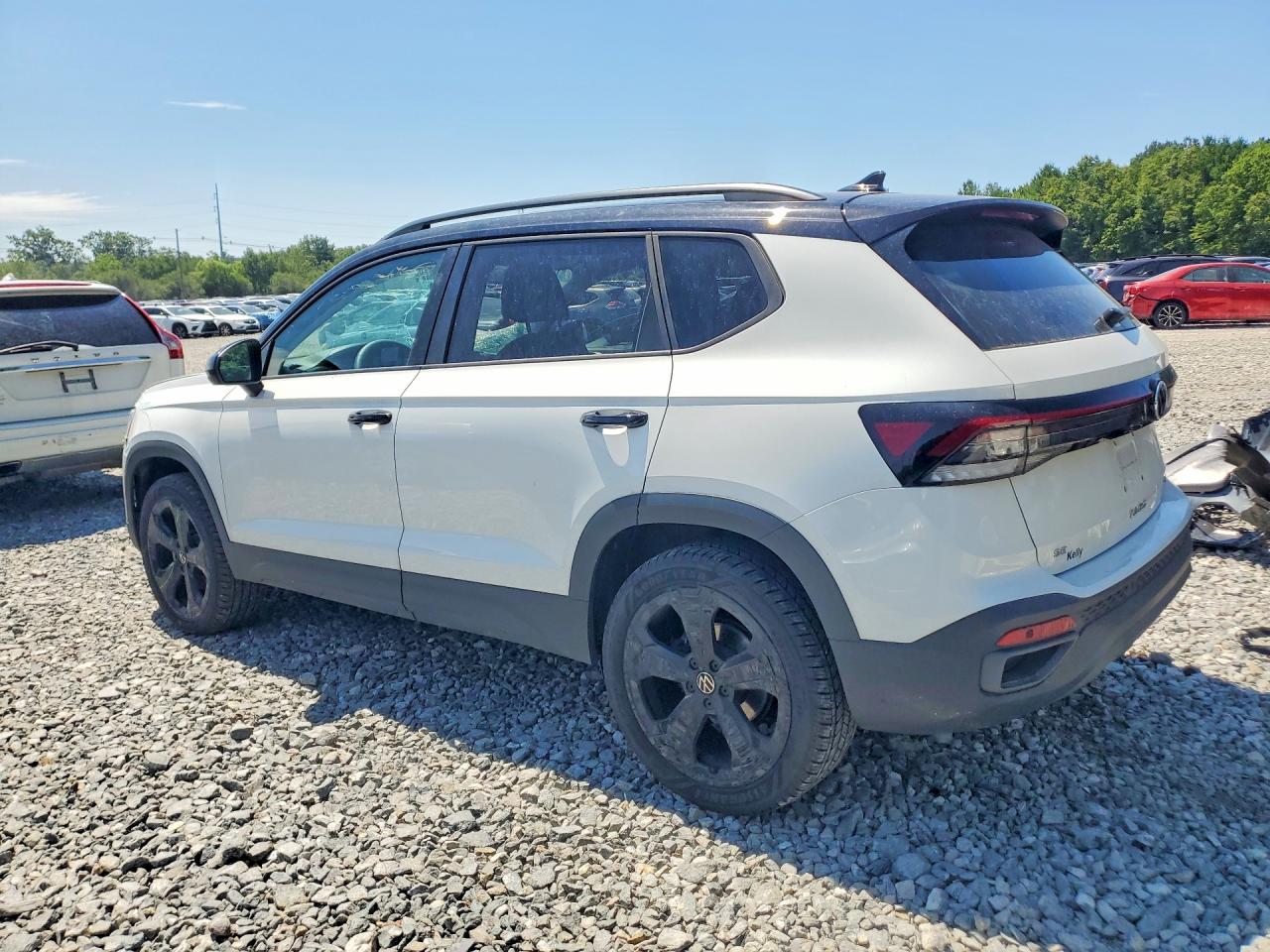 2025 VOLKSWAGEN TAOS SE BLACK — снимка 2