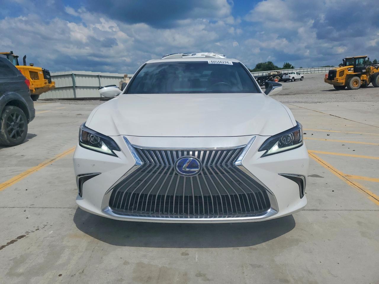 2020 LEXUS ES 300H — снимка 5