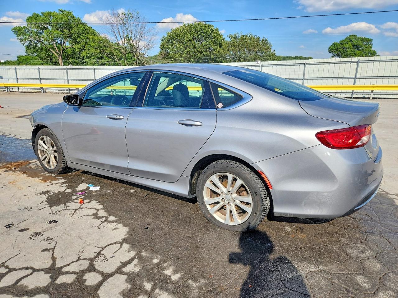 2016 CHRYSLER 200 LIMITED — снимка 2