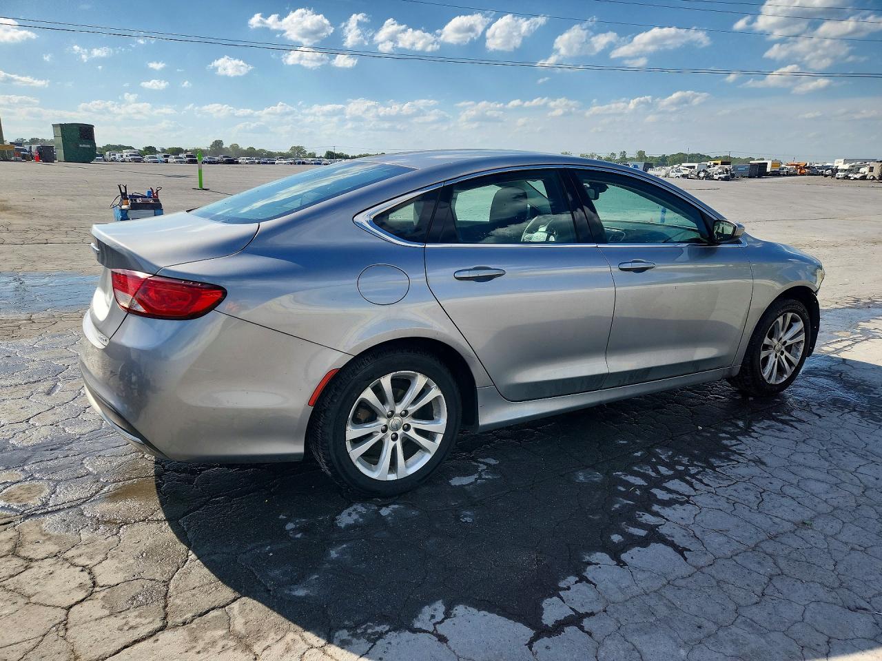 2016 CHRYSLER 200 LIMITED — снимка 3
