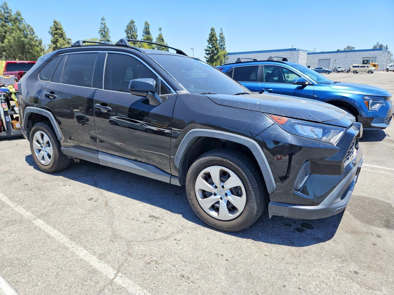 2021 TOYOTA RAV4 LE — снимка 4