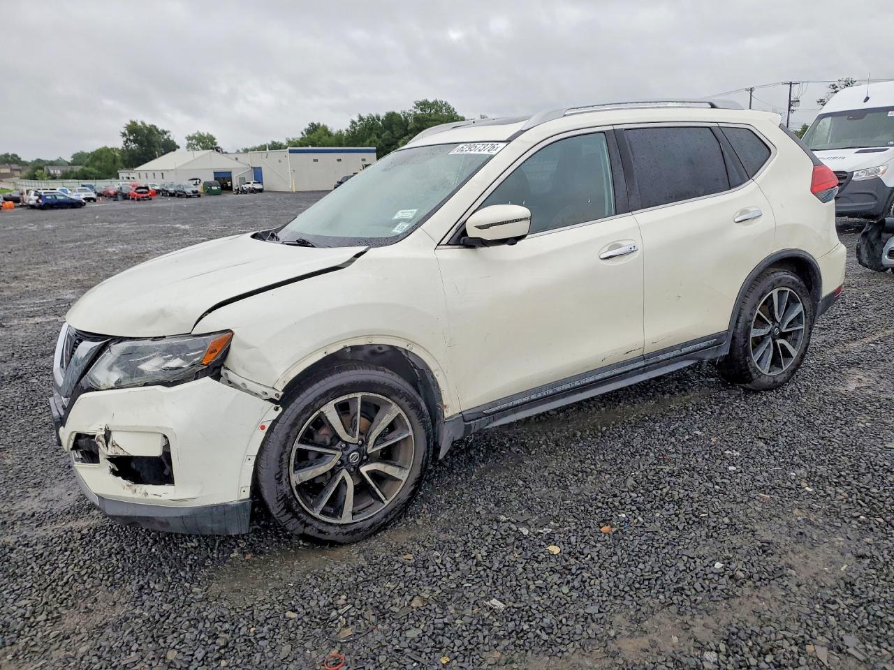 2017 NISSAN ROGUE SL