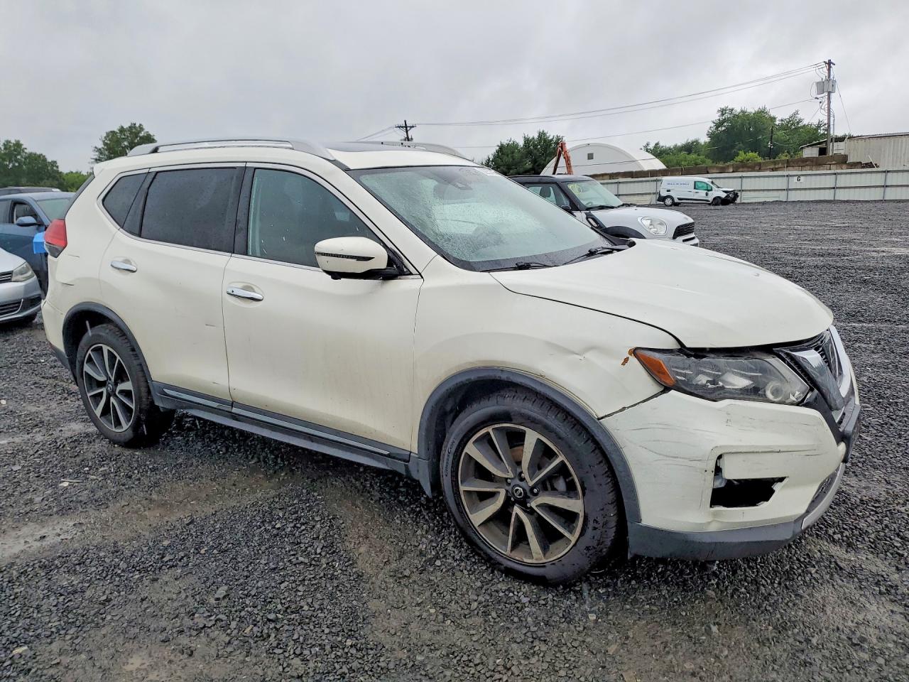 2017 NISSAN ROGUE SL — снимка 4