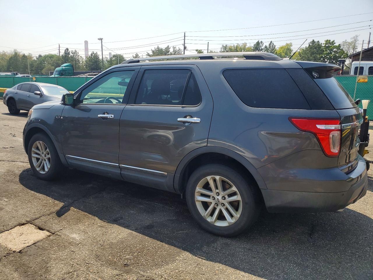 2015 FORD EXPLORER XLT — снимка 2