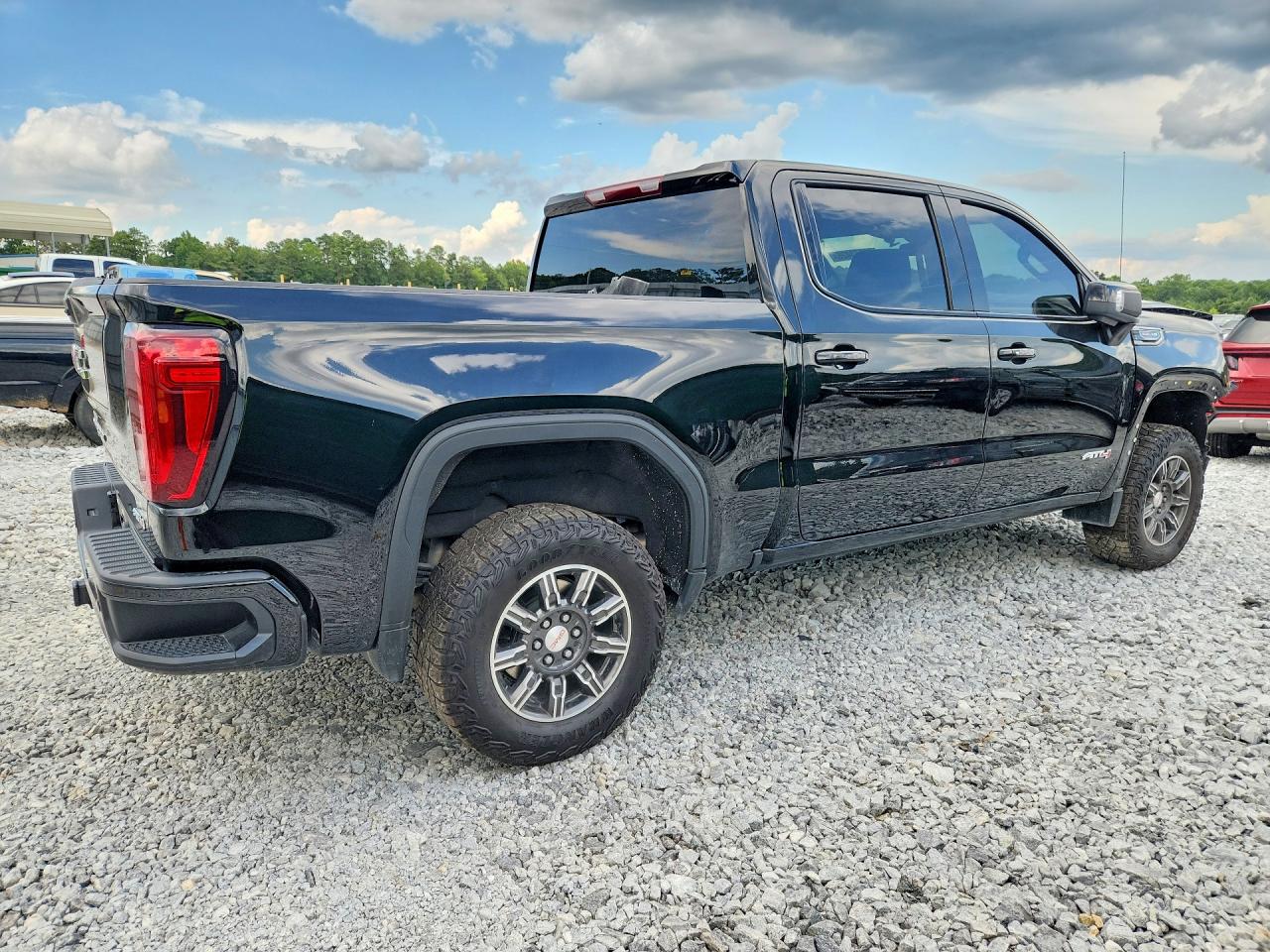 2025 GMC SIERRA K1500 AT4 — снимка 3