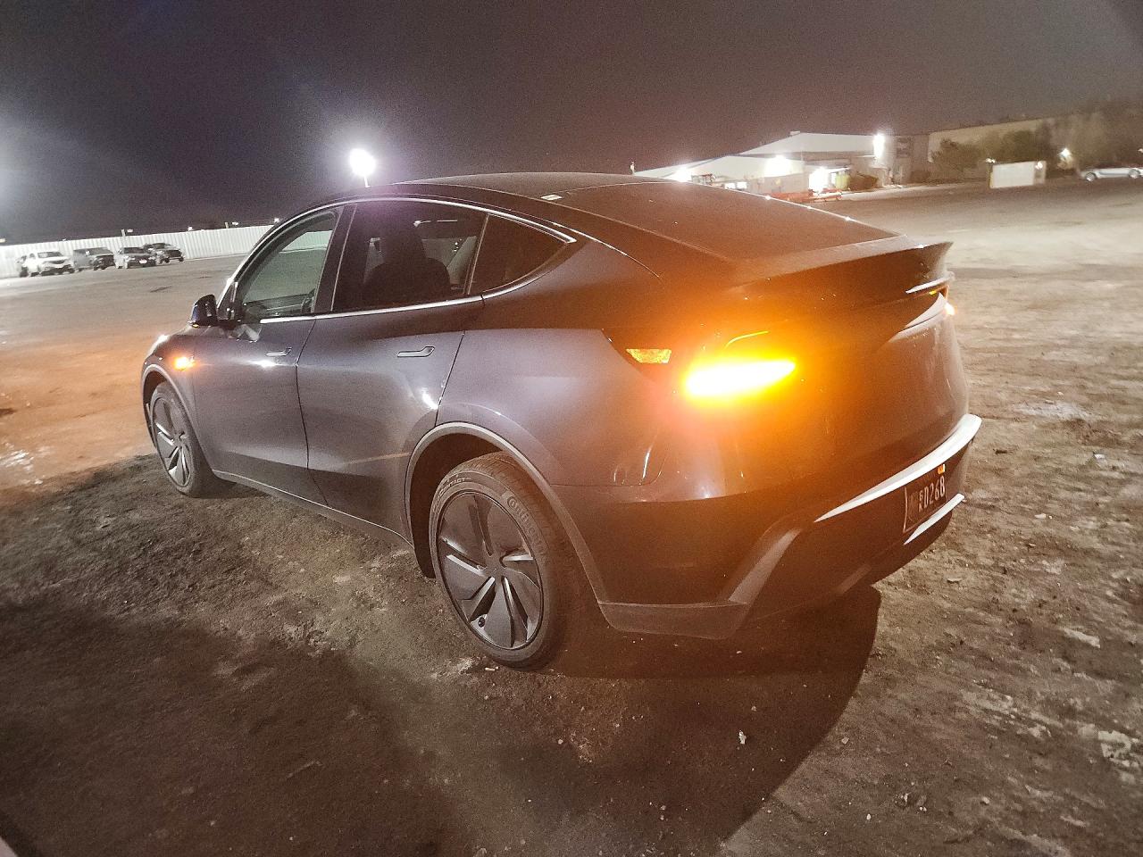 2026 TESLA MODEL Y — снимка 2