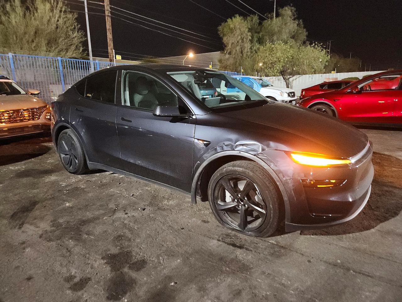 2026 TESLA MODEL Y — снимка 4