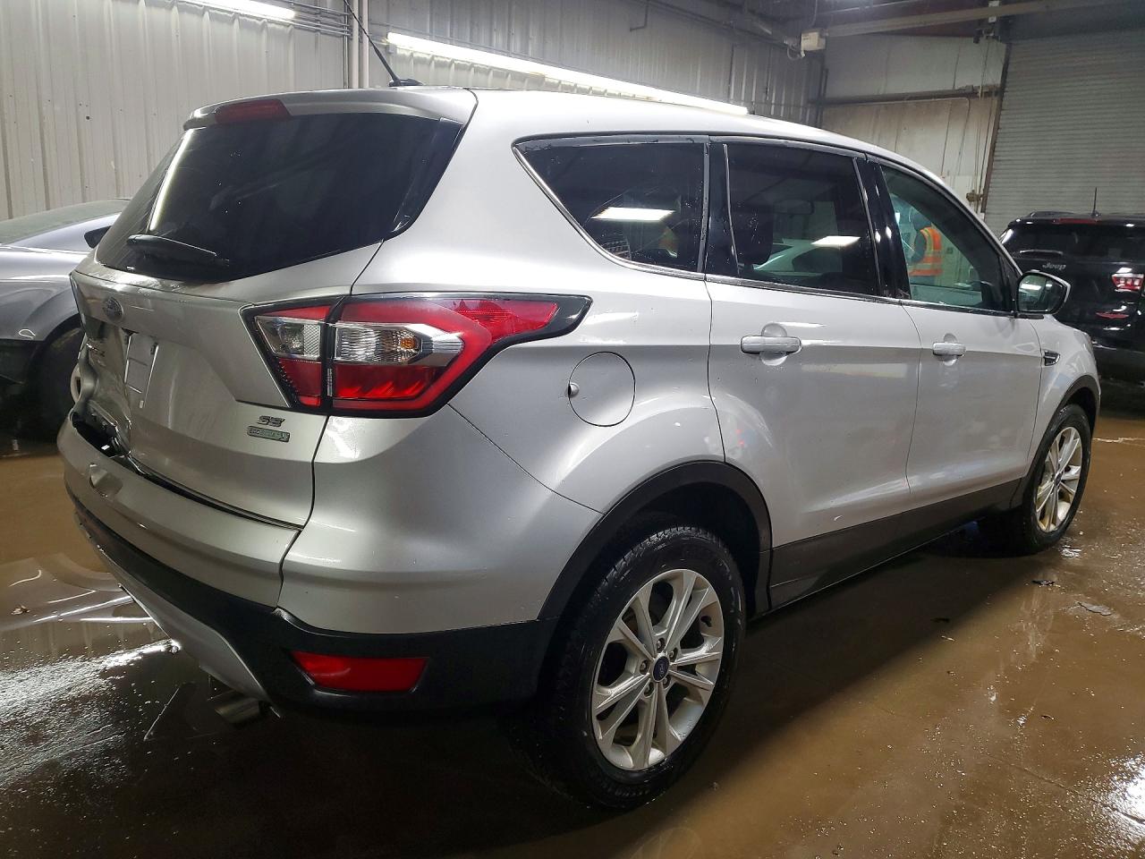 2017 FORD ESCAPE SE — снимка 3