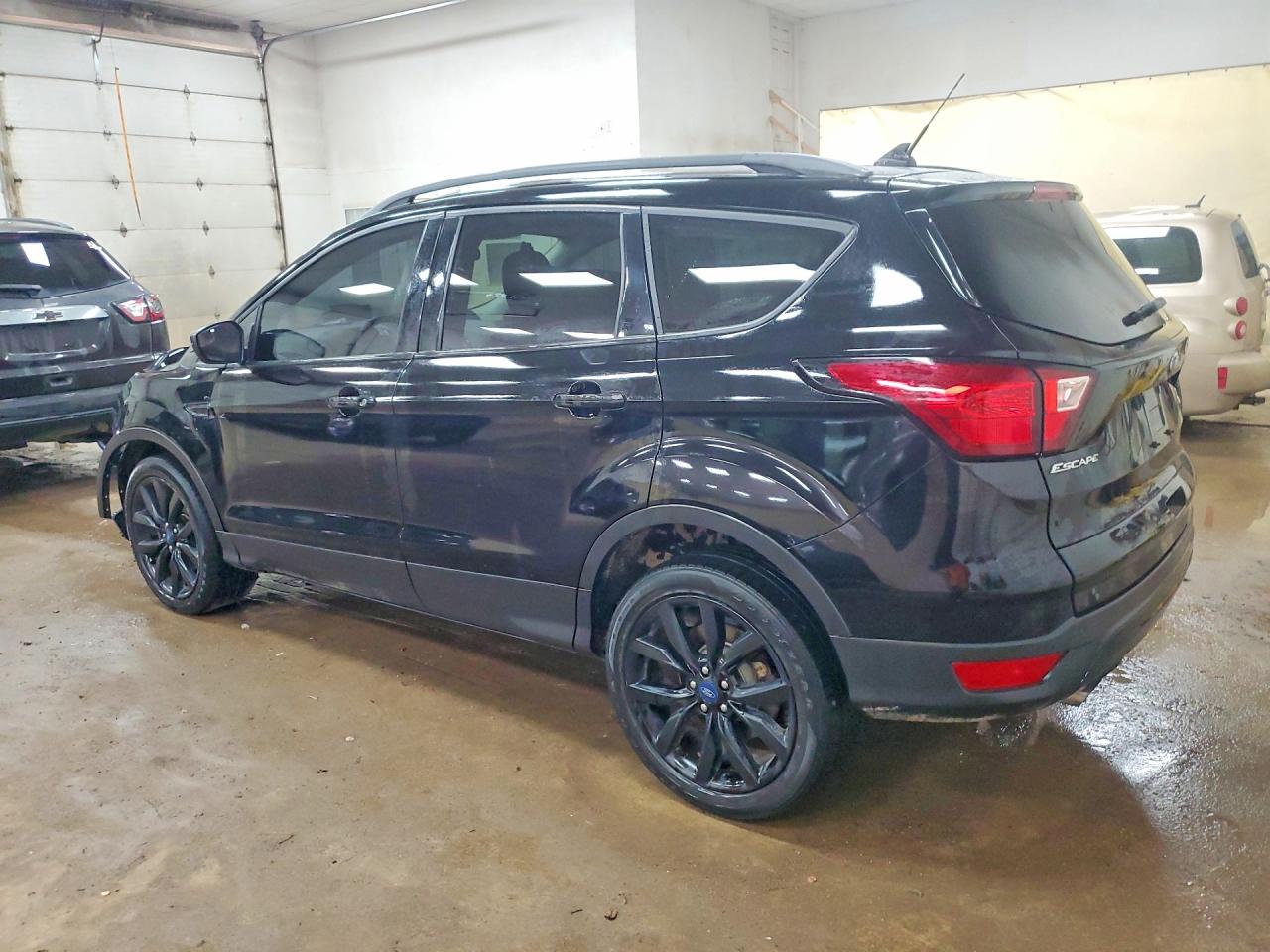 2019 FORD ESCAPE SE — снимка 2