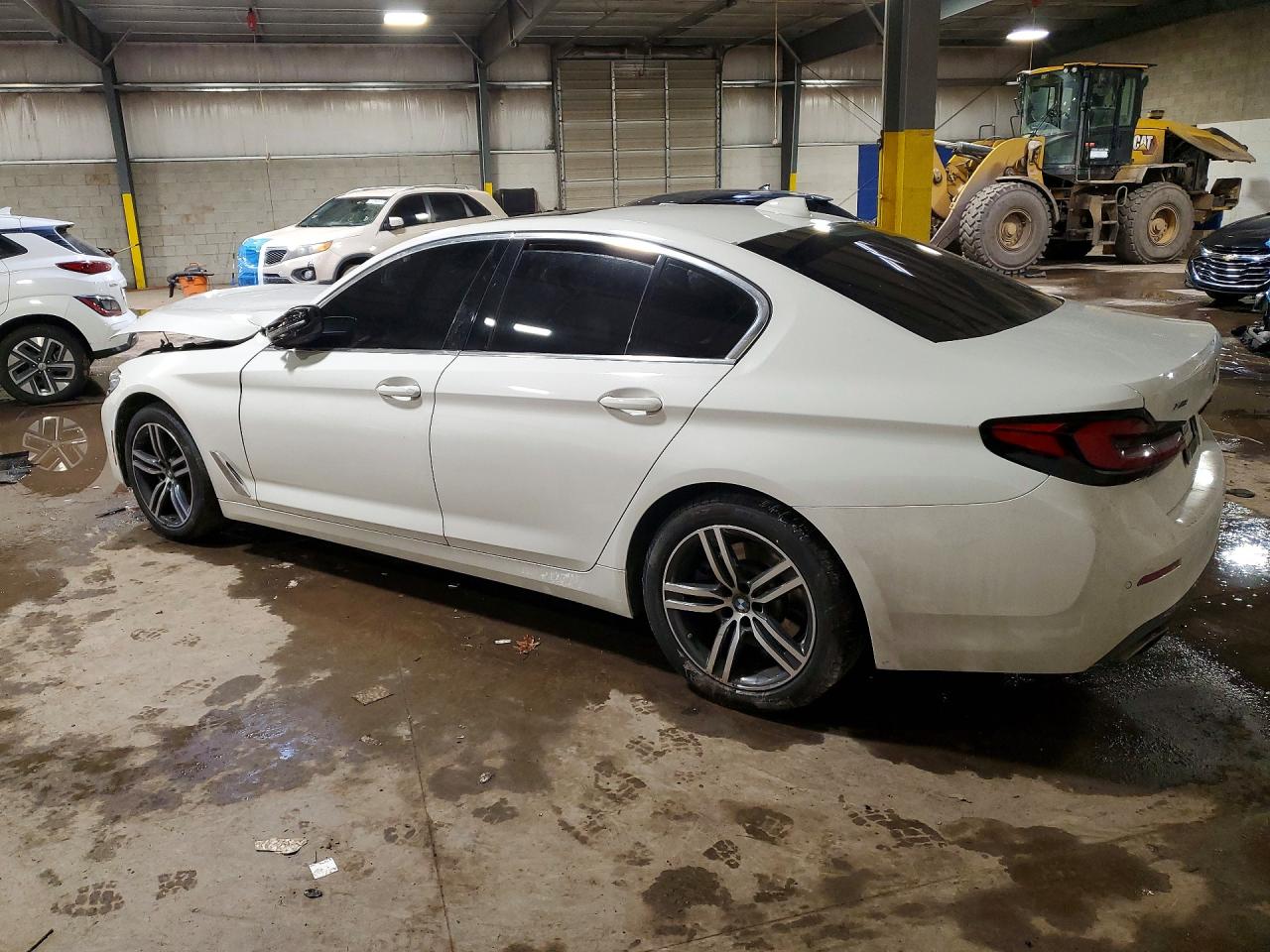 2022 BMW 530 XI — снимка 2
